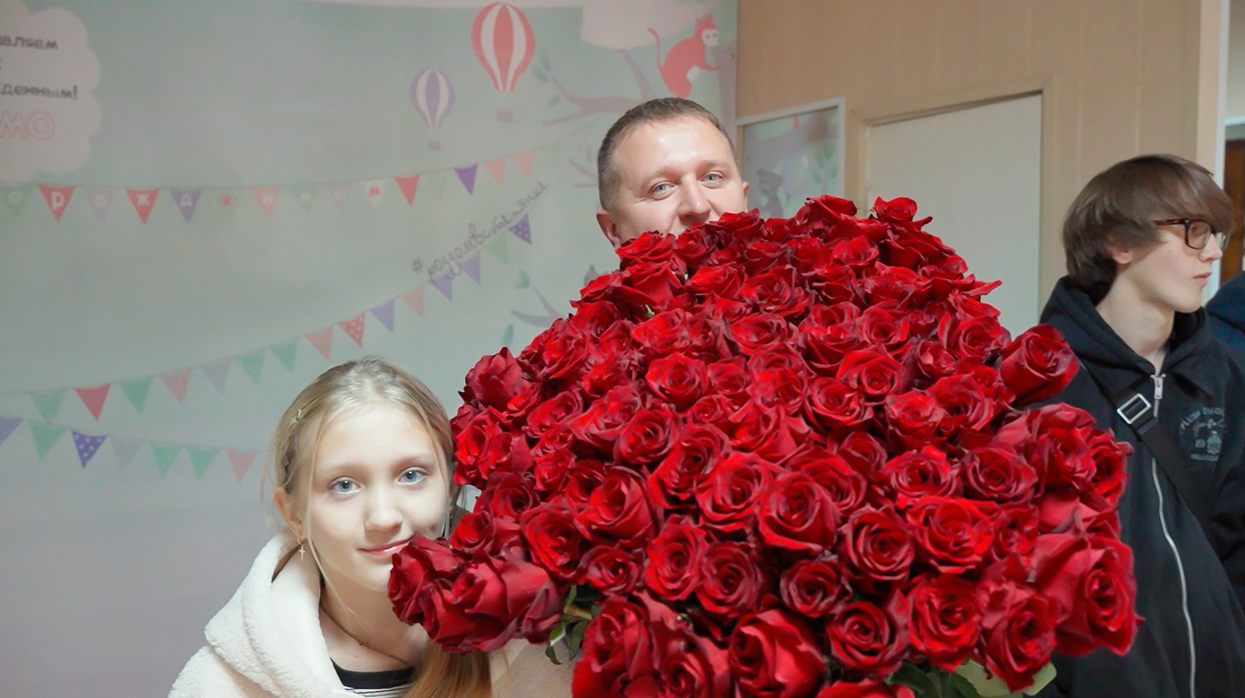 Видеограф и фотограф на выписку из роддома Минск. Видеограф на свадьбу Минск Андрей Щербо