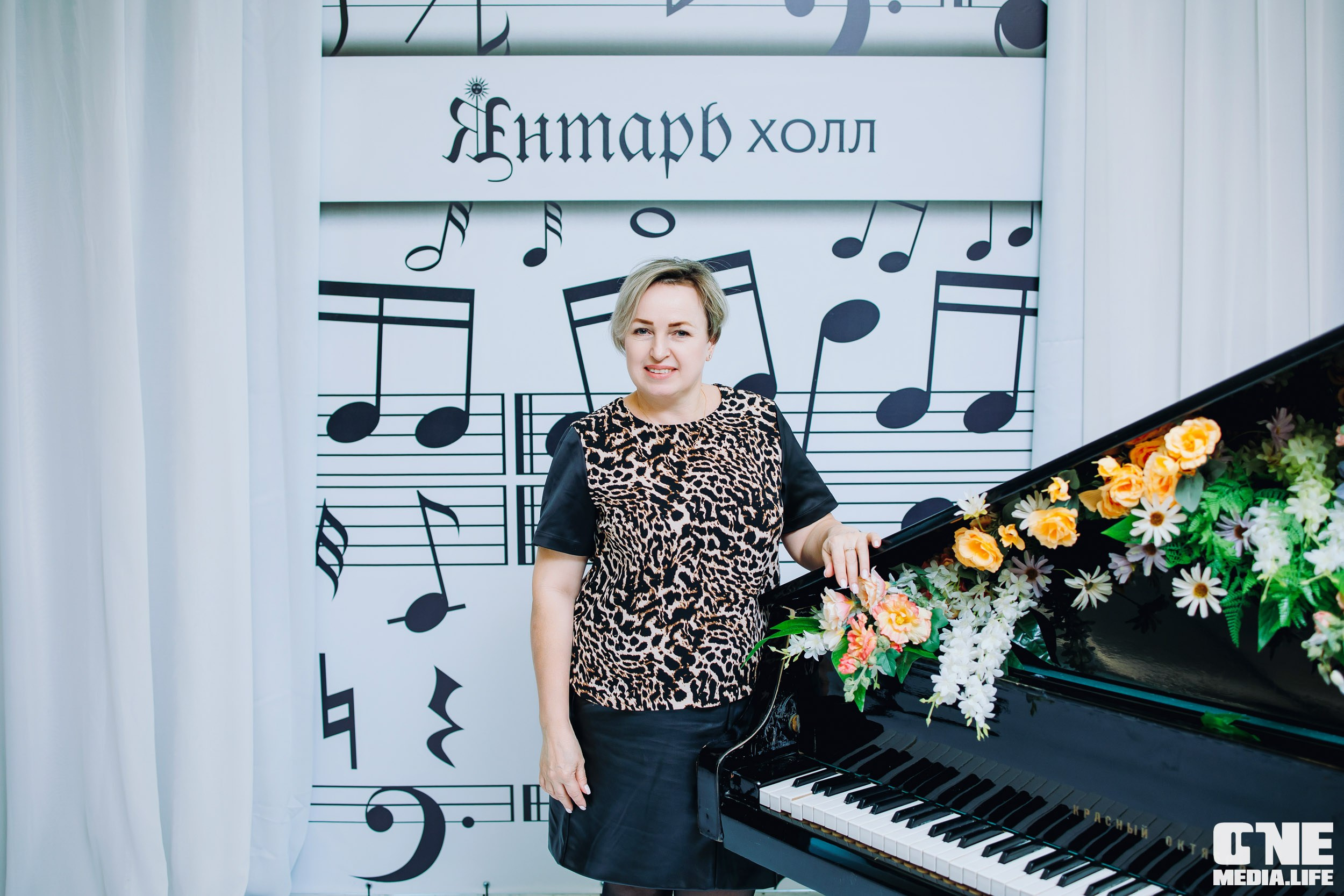 Концерт 8 марта в Янтарь холл. One Media Life: фоторепортажи, фотоотчеты с мероприятий и заведений