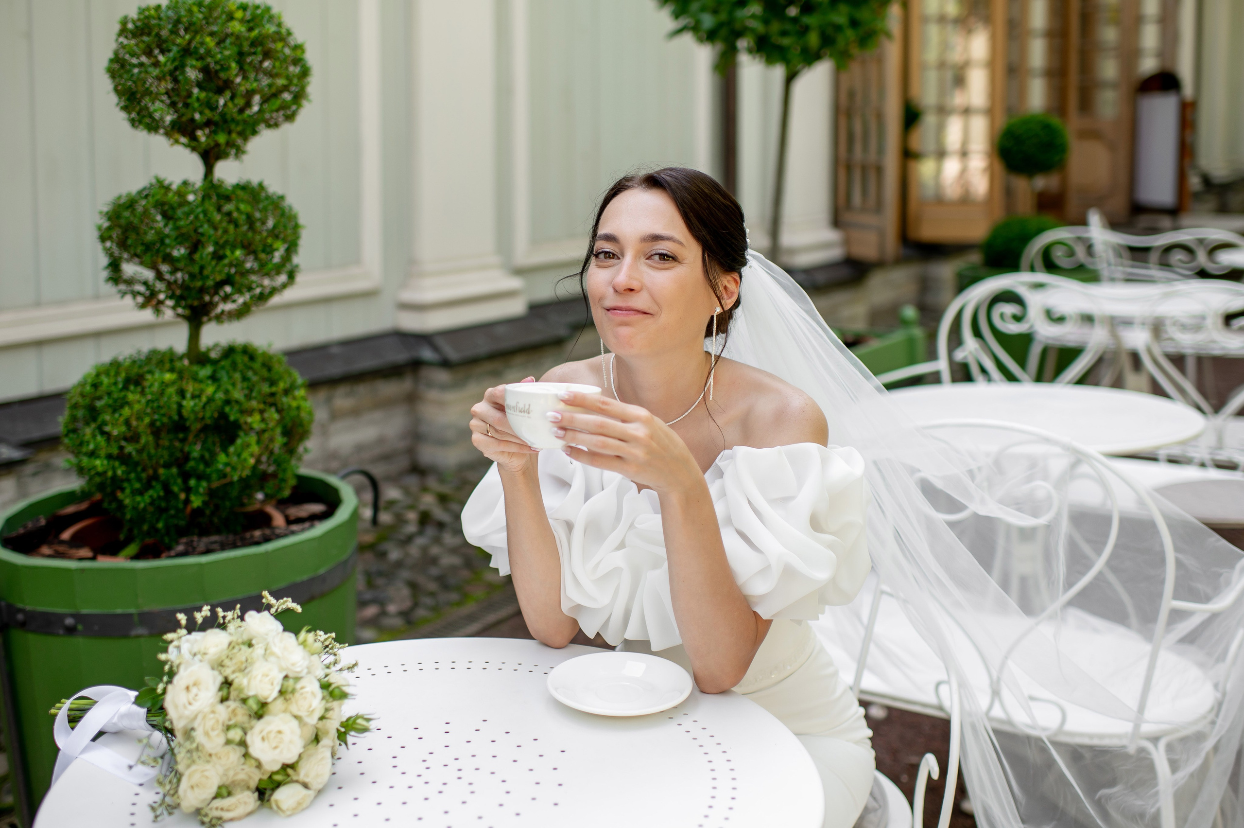 Летняя свадьба В Санкт-Петербурге и красивой выездной регистрацией Даши и Саши. Воздушная свадебная фотосессия в Петербурге. Портретный, семейный и свадебный фотограф в Санкт-Петербурге и в Пушкине Ширяев Денис