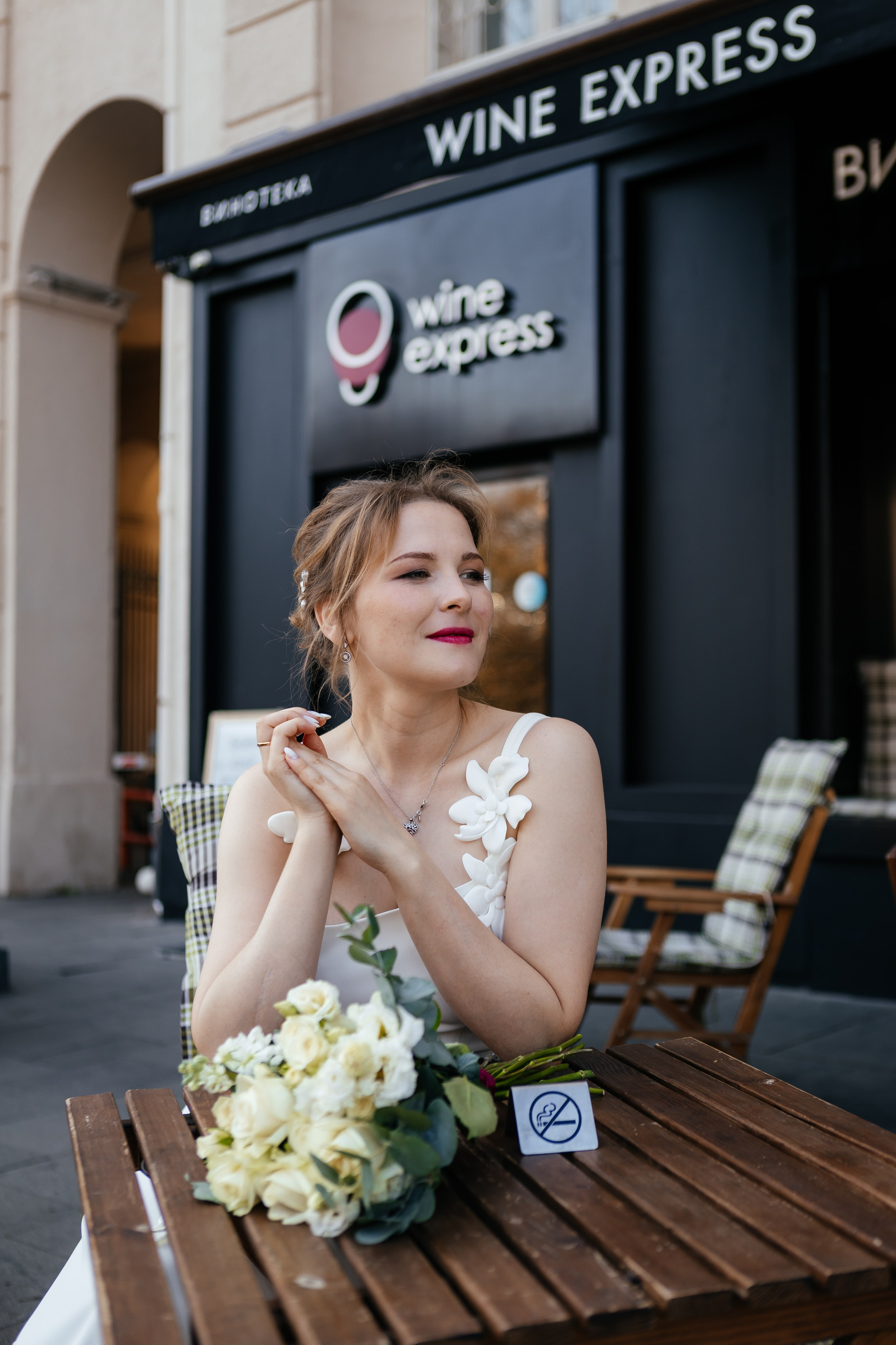 Фотопрогулка по Чистым прудам после регистрации в Дворце Бракосочетания № 1. Свадебный фотограф в Москве