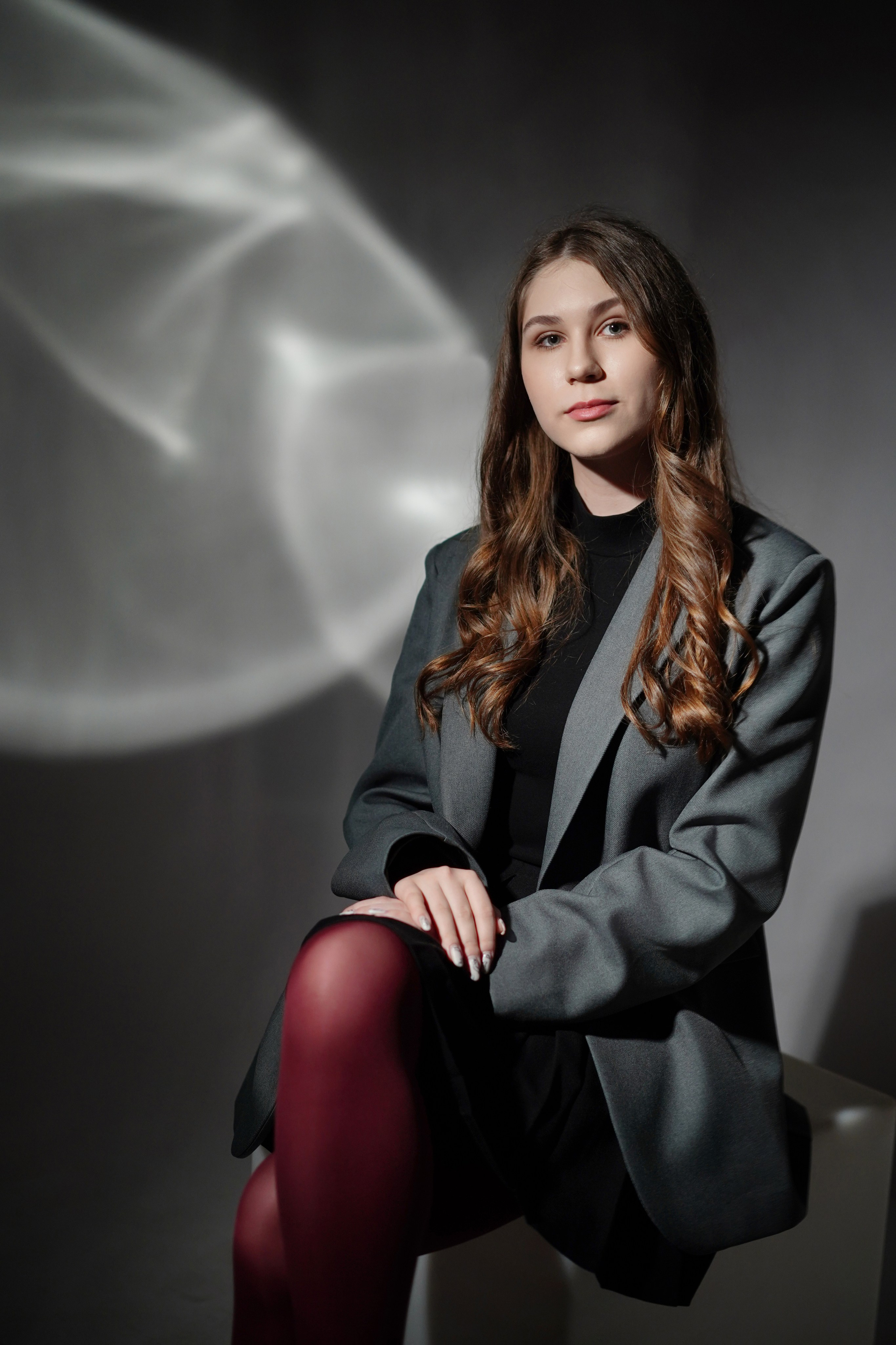 Стиль портрета в студии. GOTRA — выпускные альбомы в Тюмени