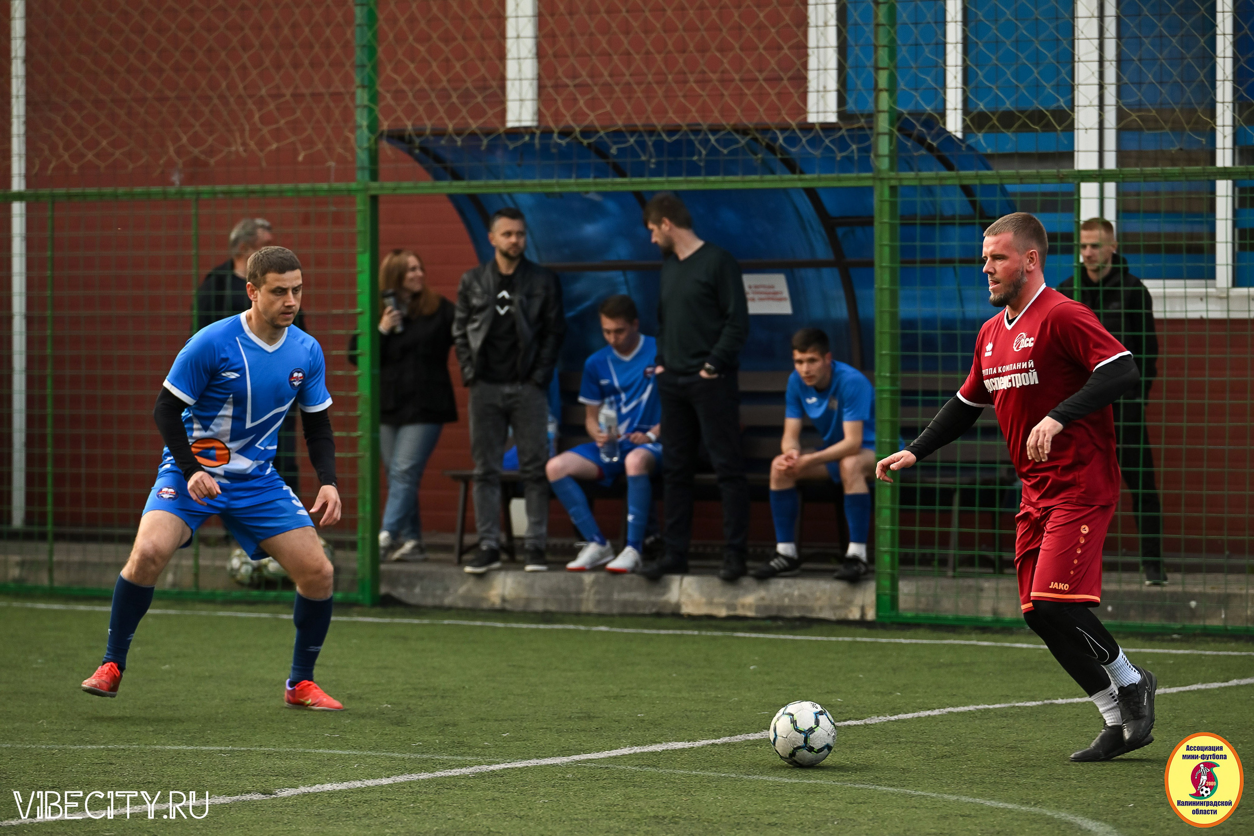 ИГРЫ МИНИ-ФУТБОЛЬНОЙ ЛИГИ. VIBECITY.RU Вайб Сити Ру Фоторепортажи Фотоотчеты Калининград
