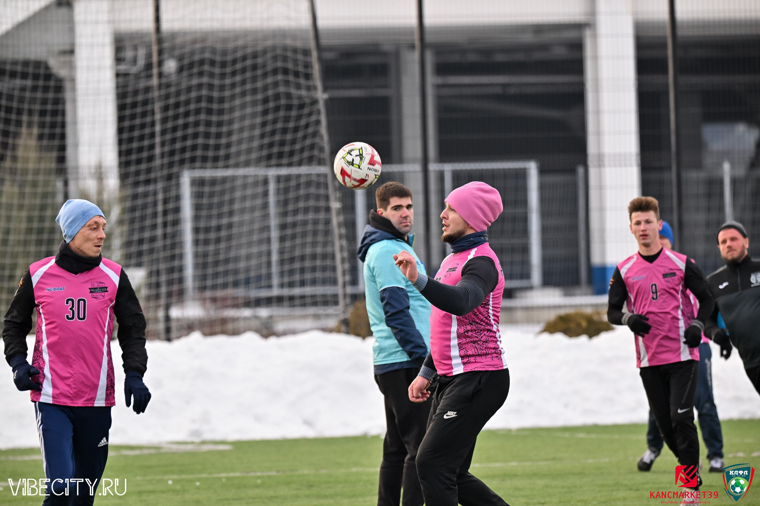 Калининградская Любительская Футбольная Лига, Премьер лига 14 тур, Торпедо-Авось рати. VIBECITY.RU Вайб Сити Ру Фоторепортажи Фотоотчеты Калининград