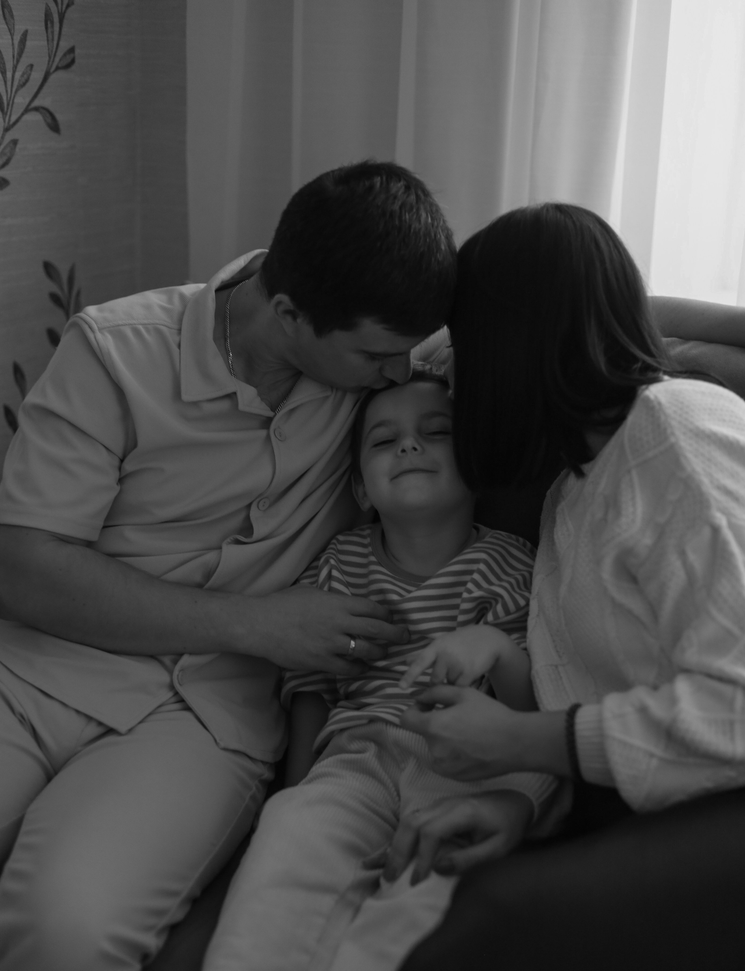 Домашние съёмки. Семейный, свадебный и индивидуальный фотограф в Алматы