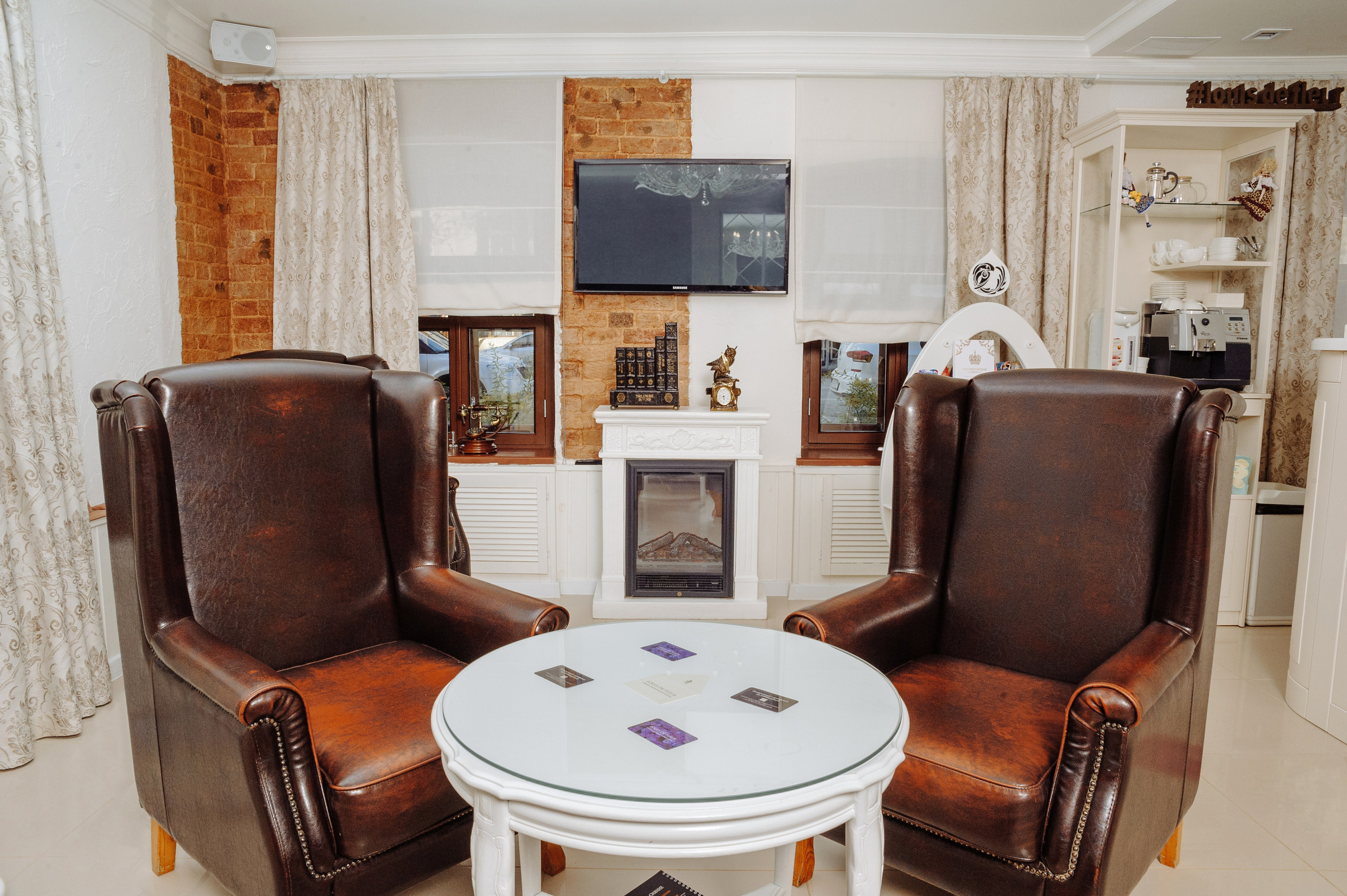 Косметологическая клиника «Луи де Флер». Фотограф в Екатеринбурге Артём Зайнетдинов