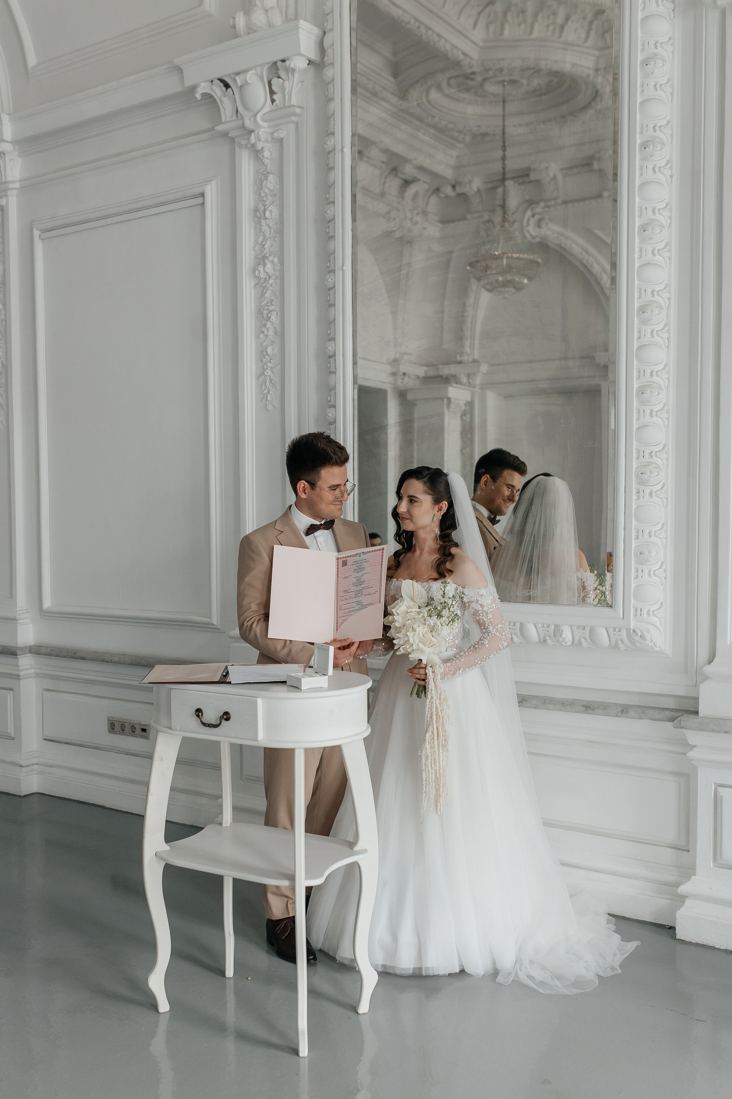 Свадебная фотосессия в Особняке Спиридонова