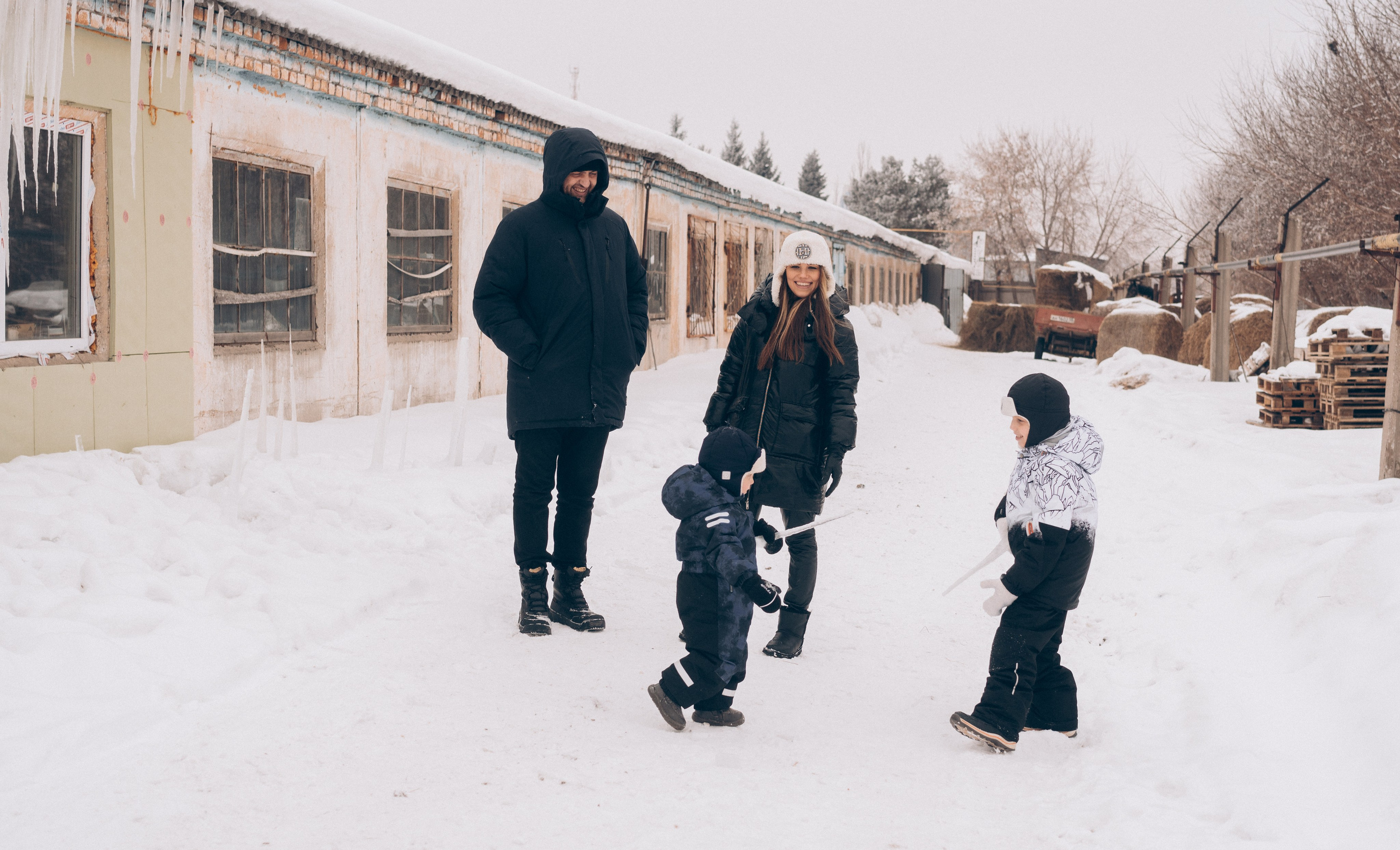 Выходной на конюшне. Семейный, ньюборн фотограф, фотограф на роды в Москве, Виктория Тюльдюкова
