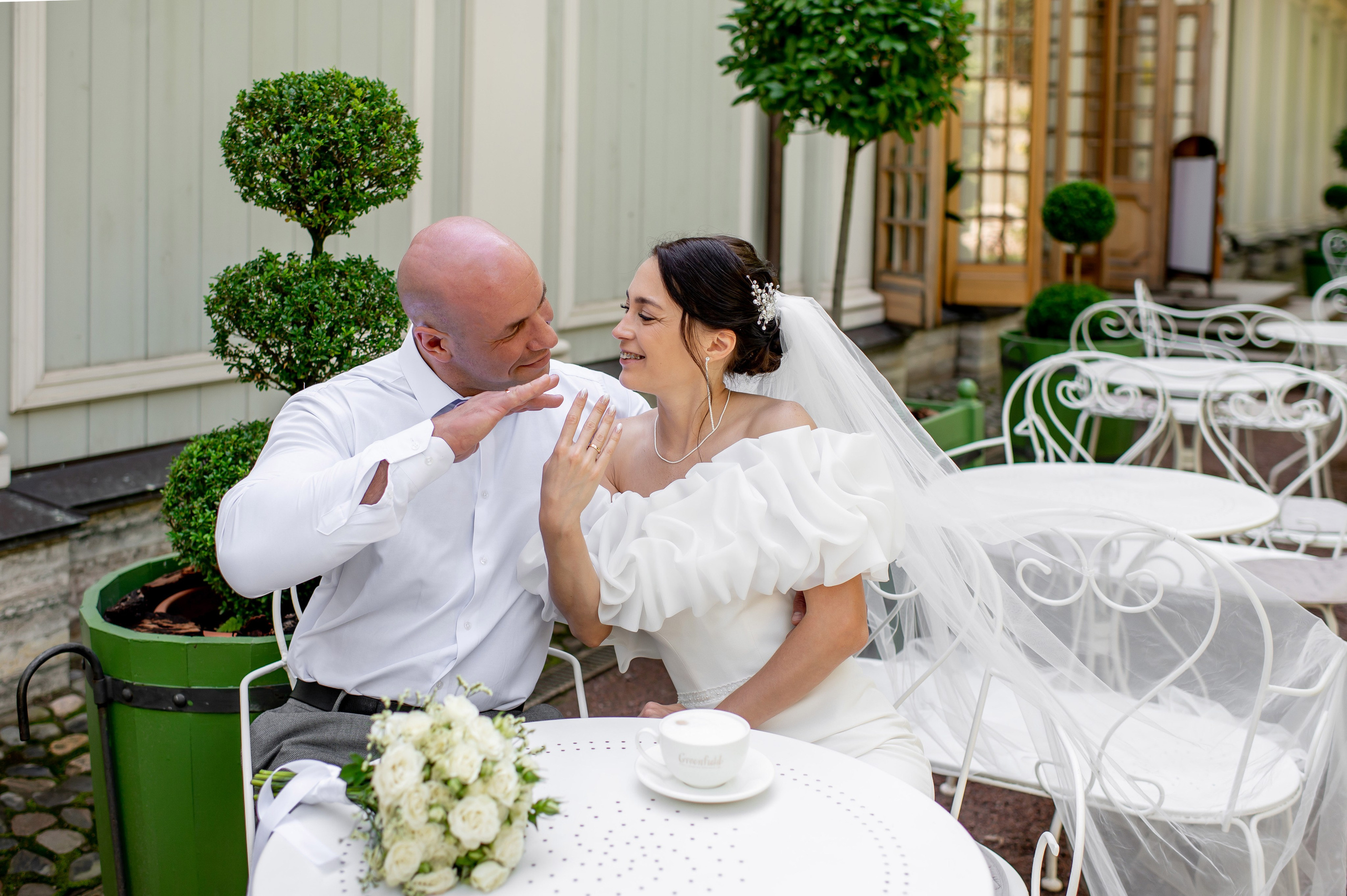 Летняя свадьба В Санкт-Петербурге и красивой выездной регистрацией Даши и Саши. Воздушная свадебная фотосессия в Петербурге. Портретный, семейный и свадебный фотограф в Санкт-Петербурге и в Пушкине Ширяев Денис