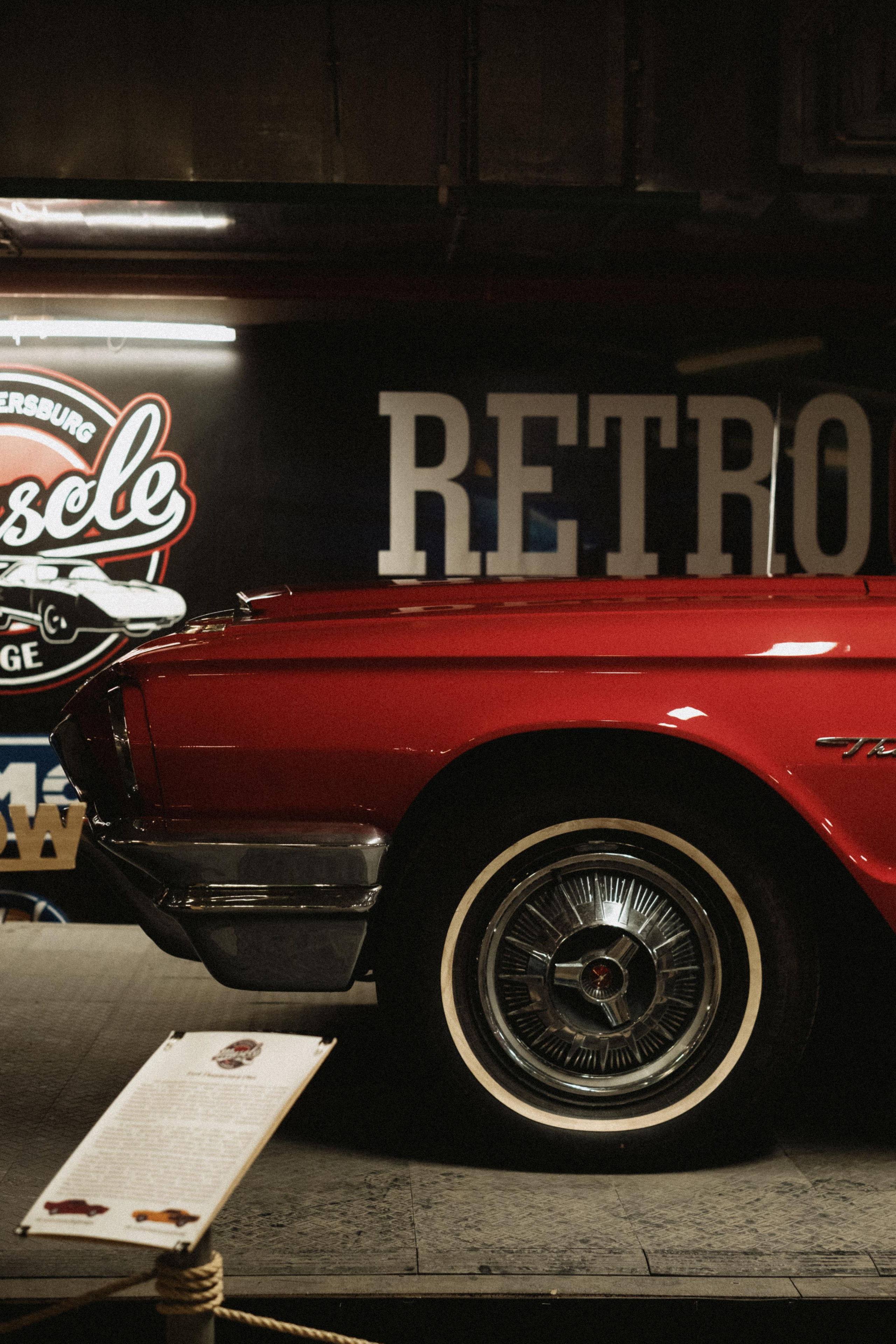 No MUSCLE Garage. СПБ. Фотограф-психолог, стильная контентная и портретная съемка в Москве