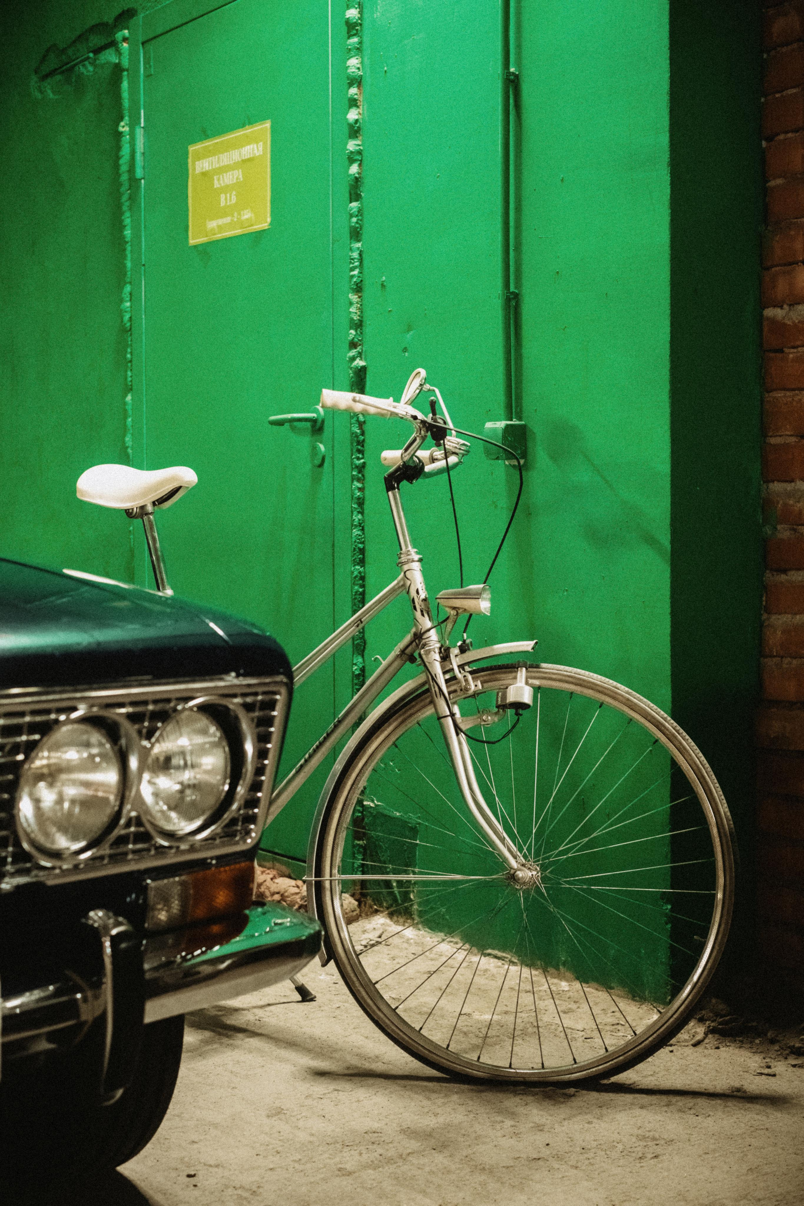 No MUSCLE Garage. СПБ. Фотограф-психолог, стильная контентная и портретная съемка в Москве