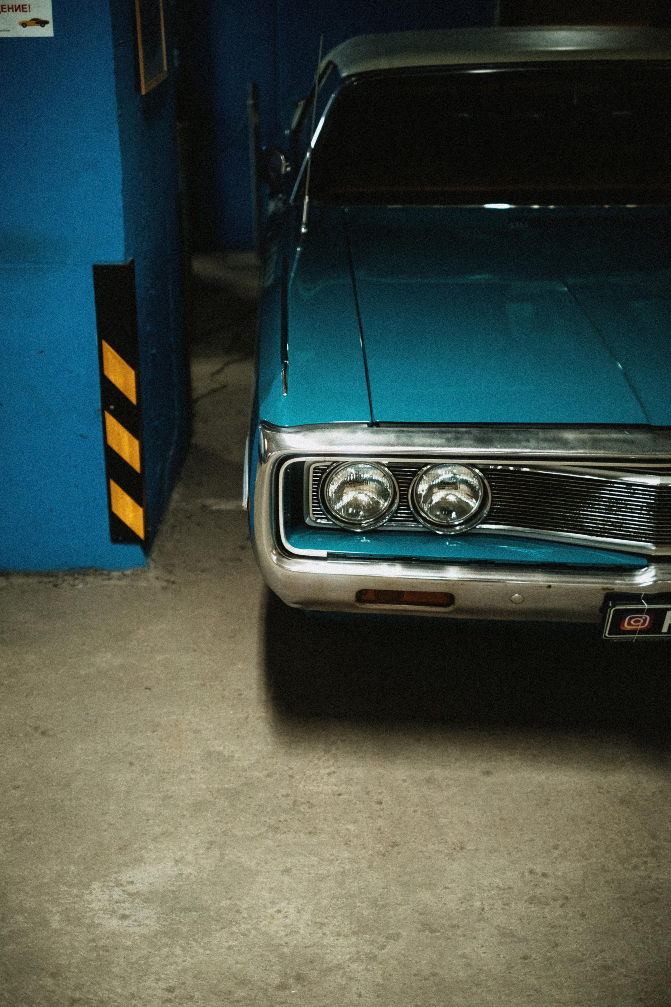 No MUSCLE Garage. СПБ. Фотограф-психолог, стильная контентная и портретная съемка в Москве