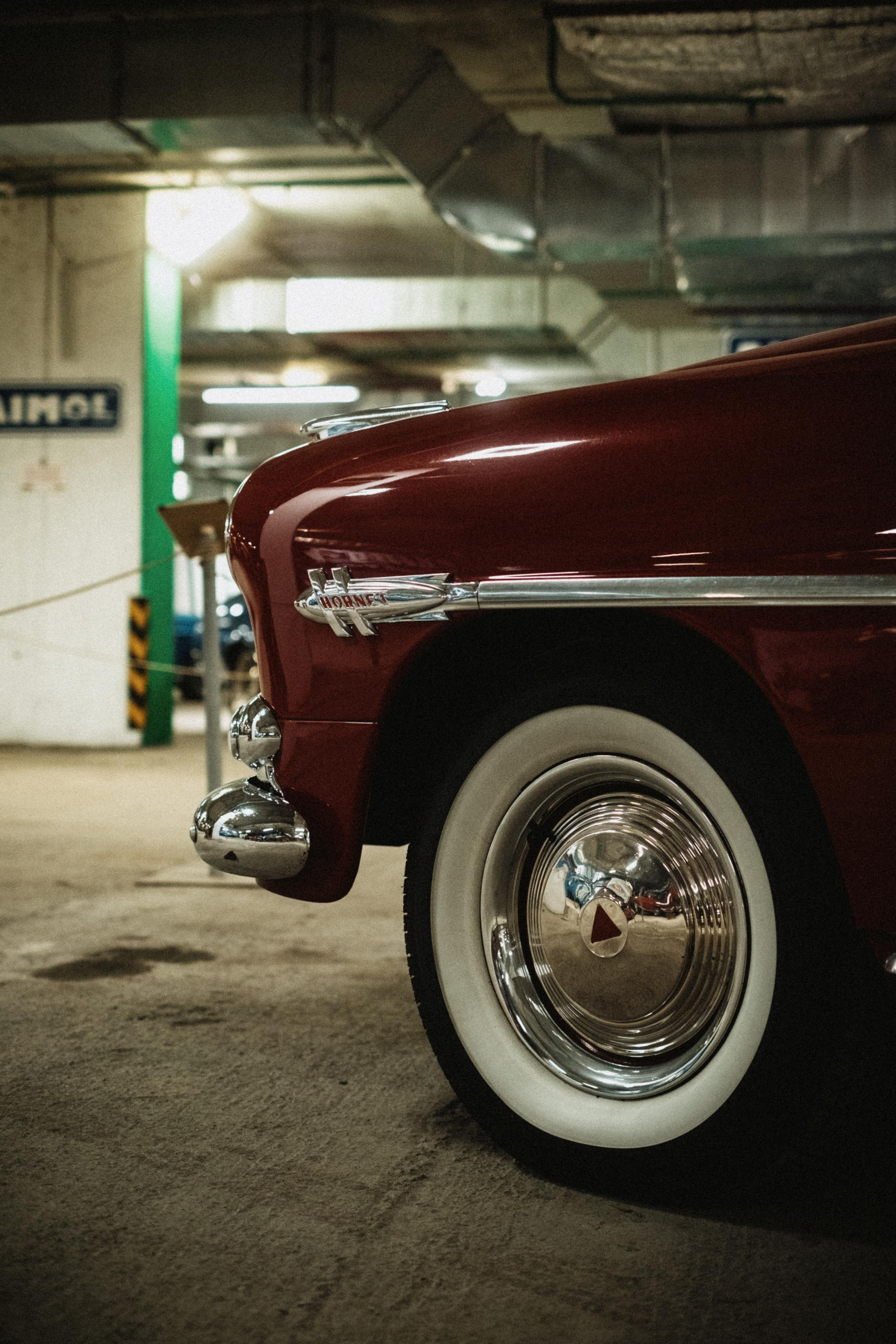 No MUSCLE Garage. СПБ. Фотограф-психолог, стильная контентная и портретная съемка в Москве