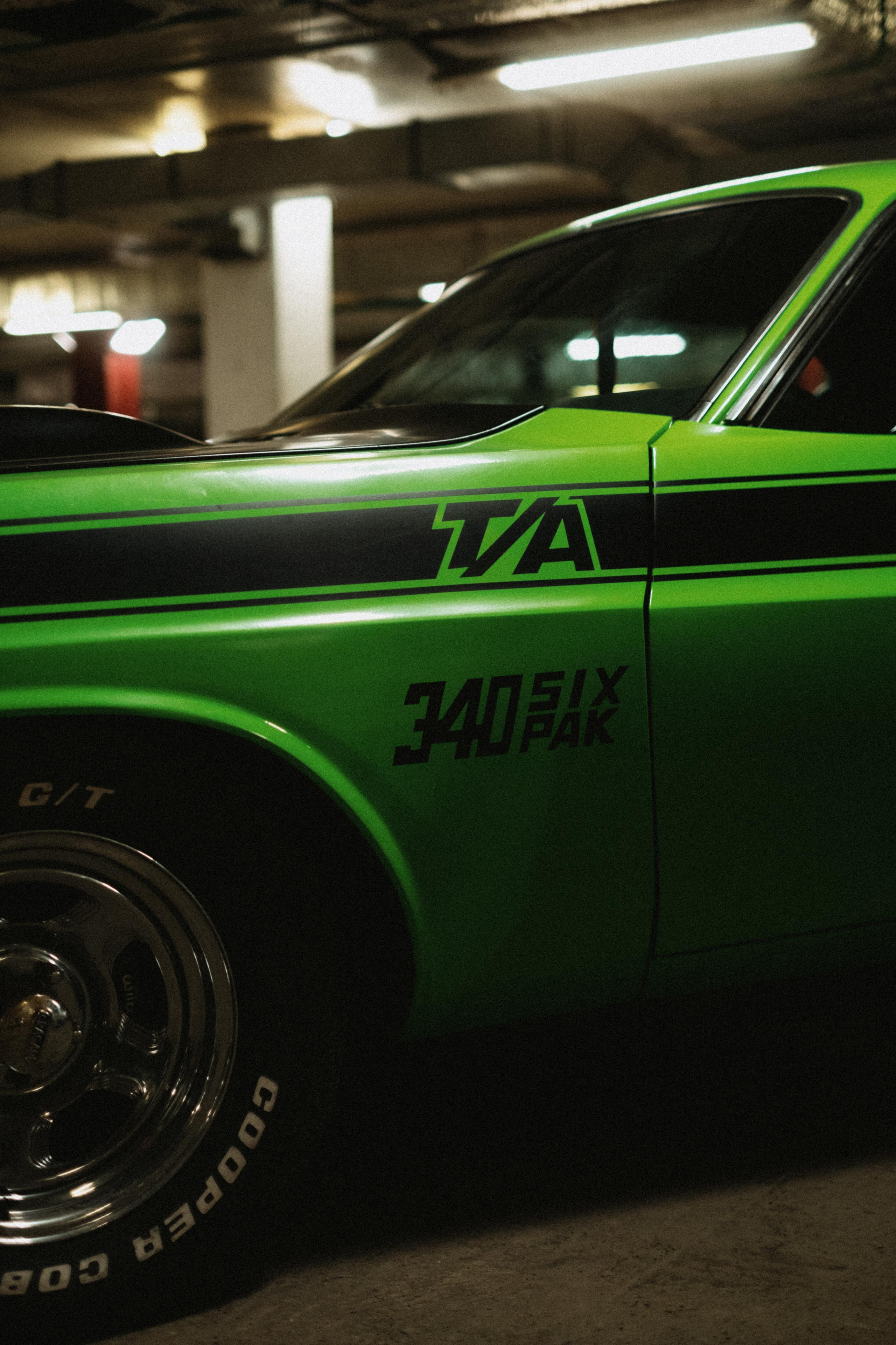 No MUSCLE Garage. СПБ. Фотограф-психолог, стильная контентная и портретная съемка в Москве