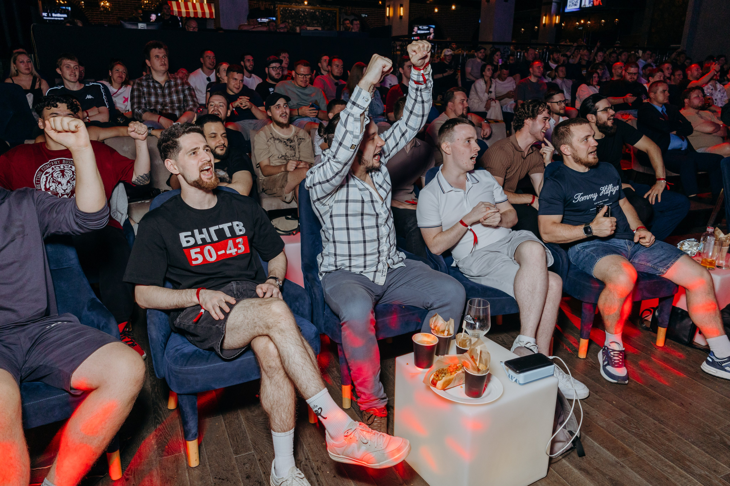 Репортажная съемка боев UFC