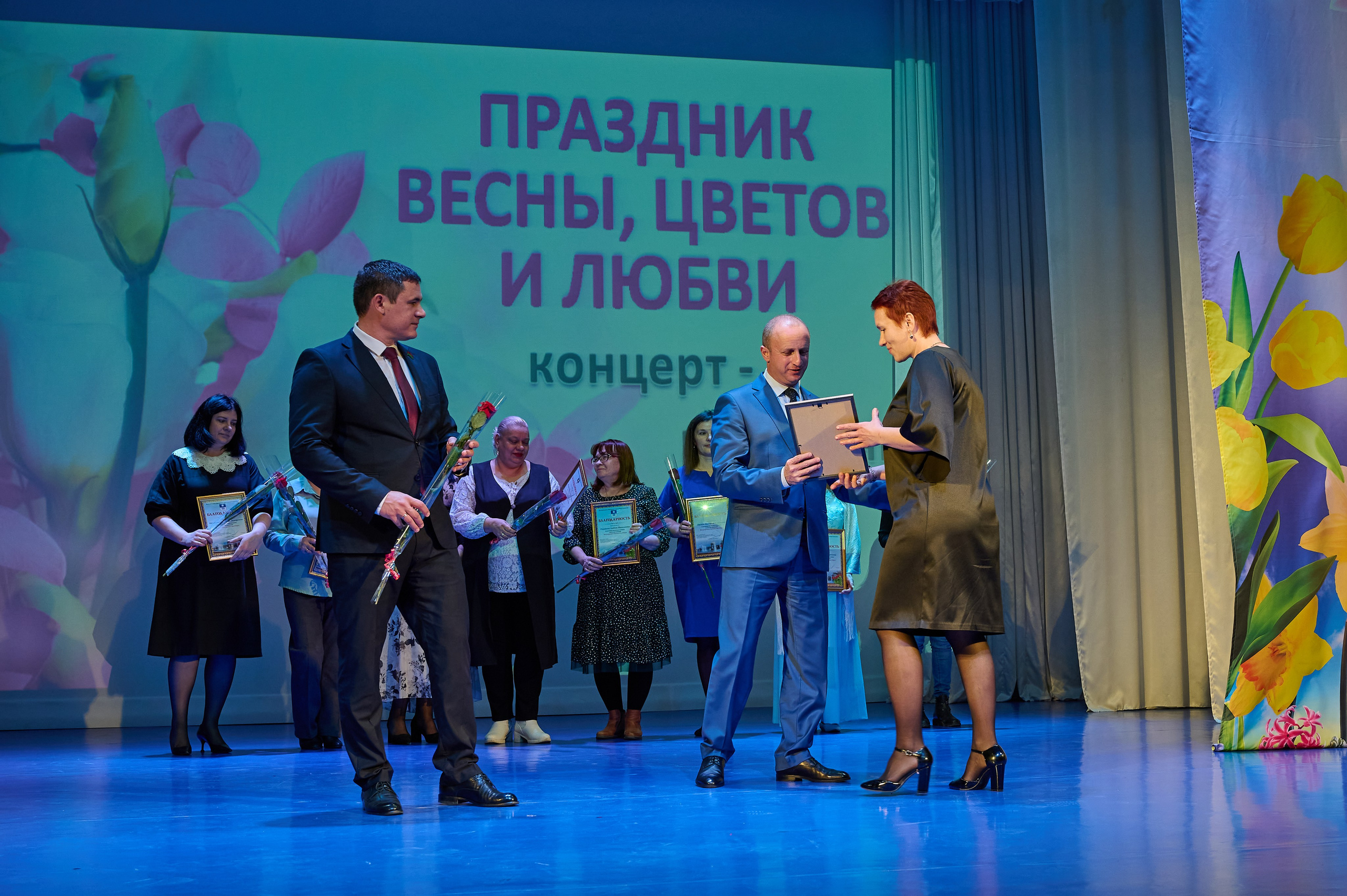 8 марта Марьина роща. Жизнь курорта Кабардинка в фотографиях