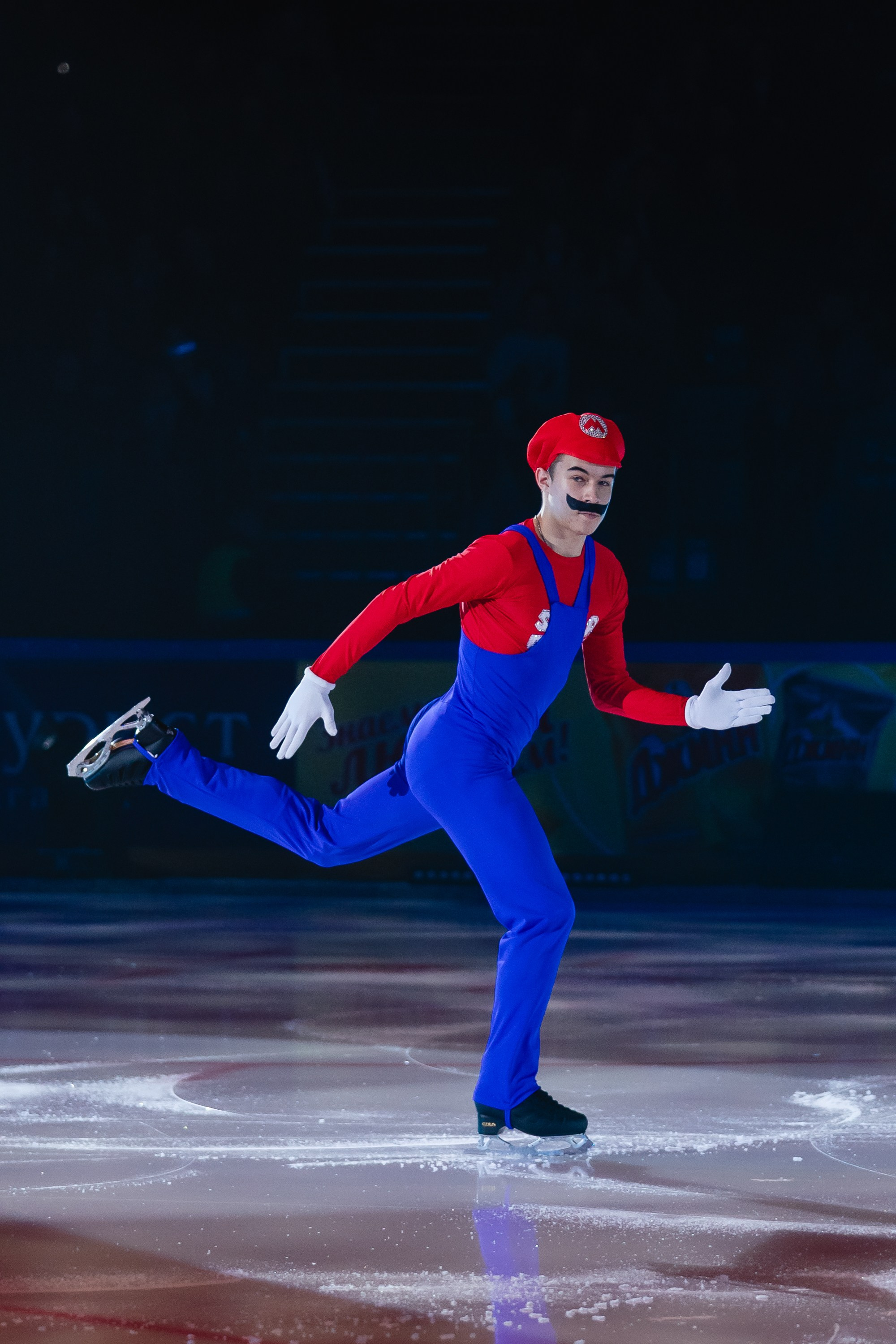 Шоу «Чемпионы на льду» в Новосибирске. Воробьева Ксения — Спортивный и танцевальный фотограф Новосибирск