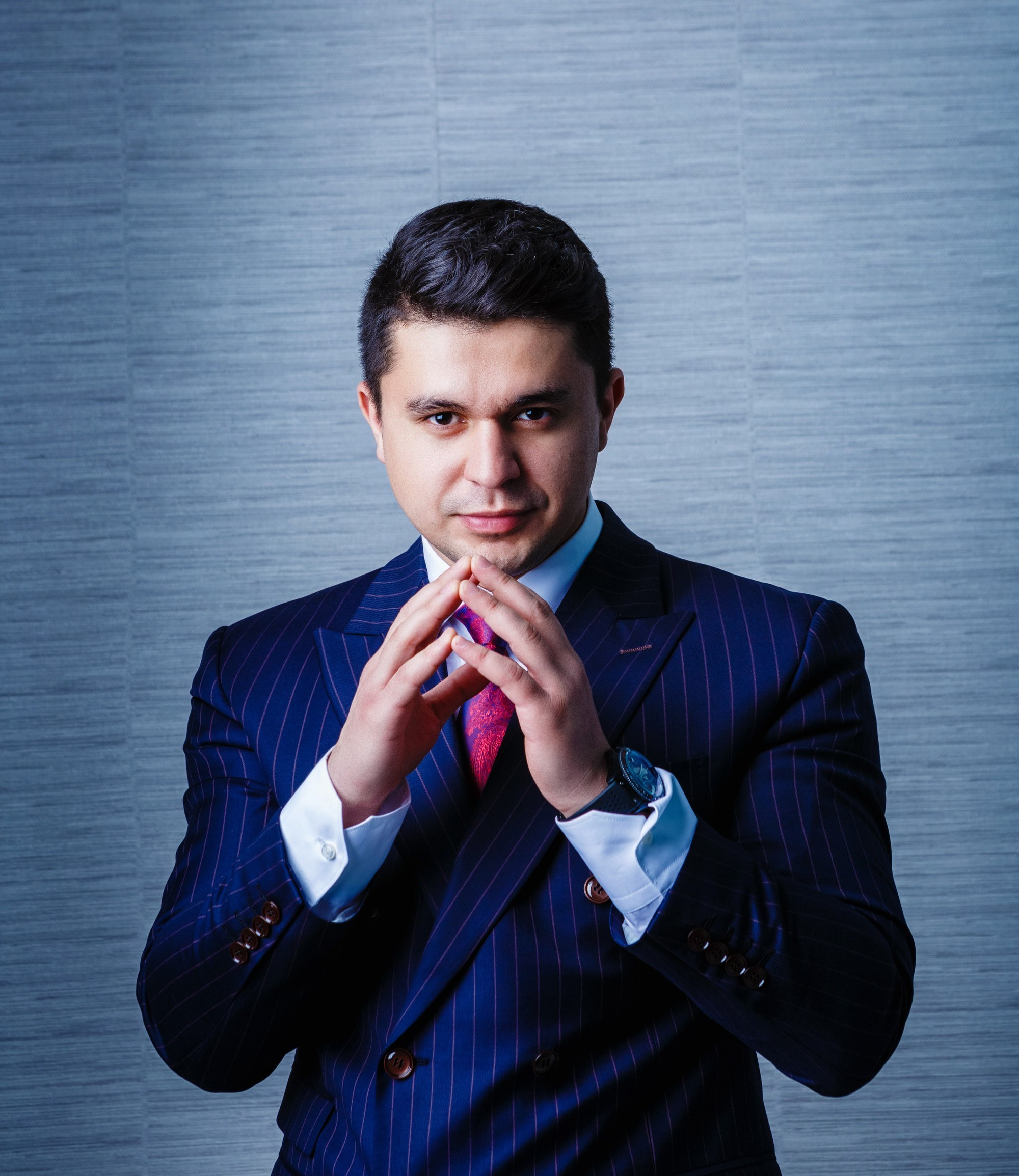 Студийная фотосессия в Красноярске лучший фотограф фотосъёмка фотостудия цена стоимость забронировать