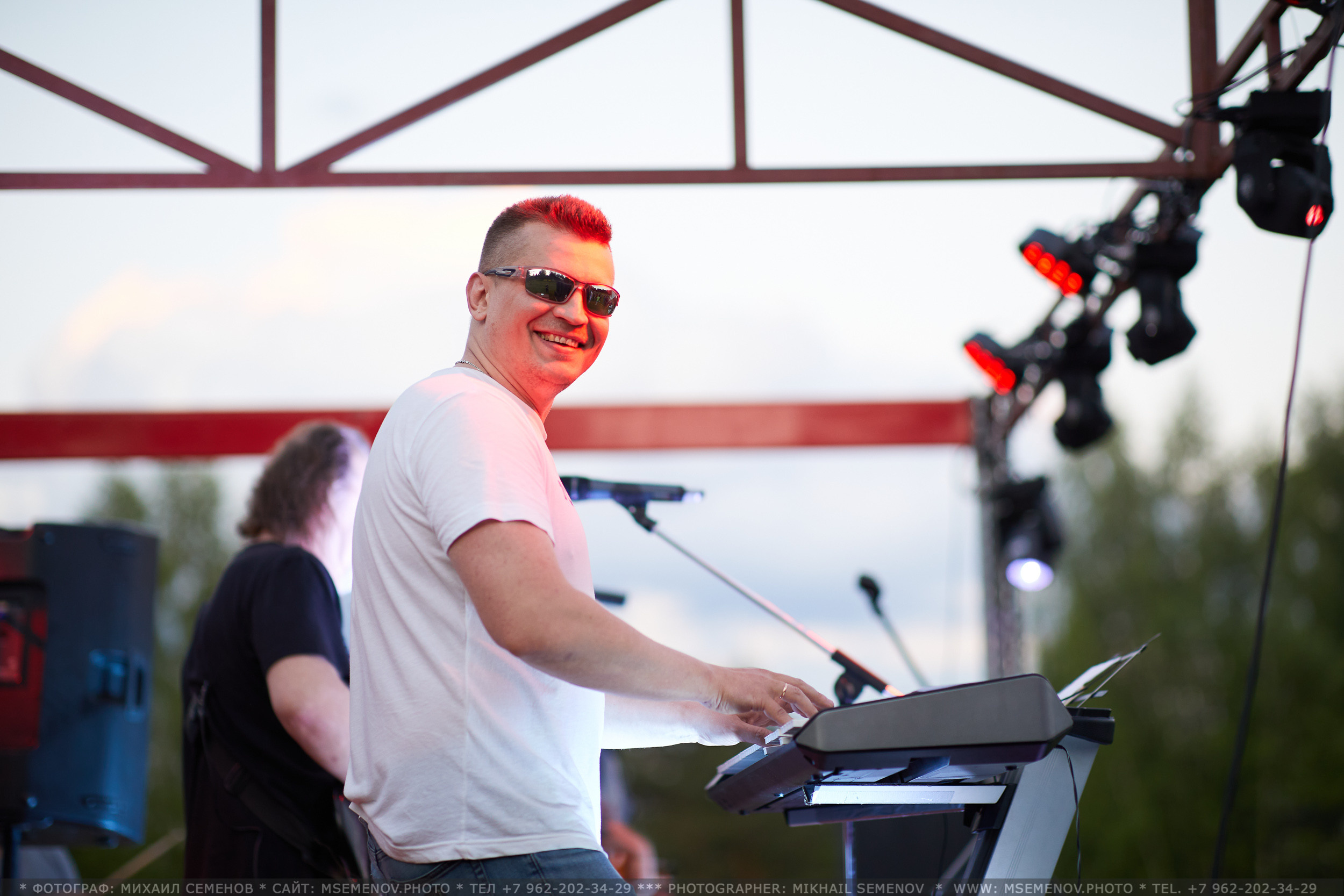 АНОНС фоторепортажа: Музыкальный фестиваль " Поворот на Горе — Грязь». Photographer for business Mikhail Semenov. Aqua photo studio, photo school