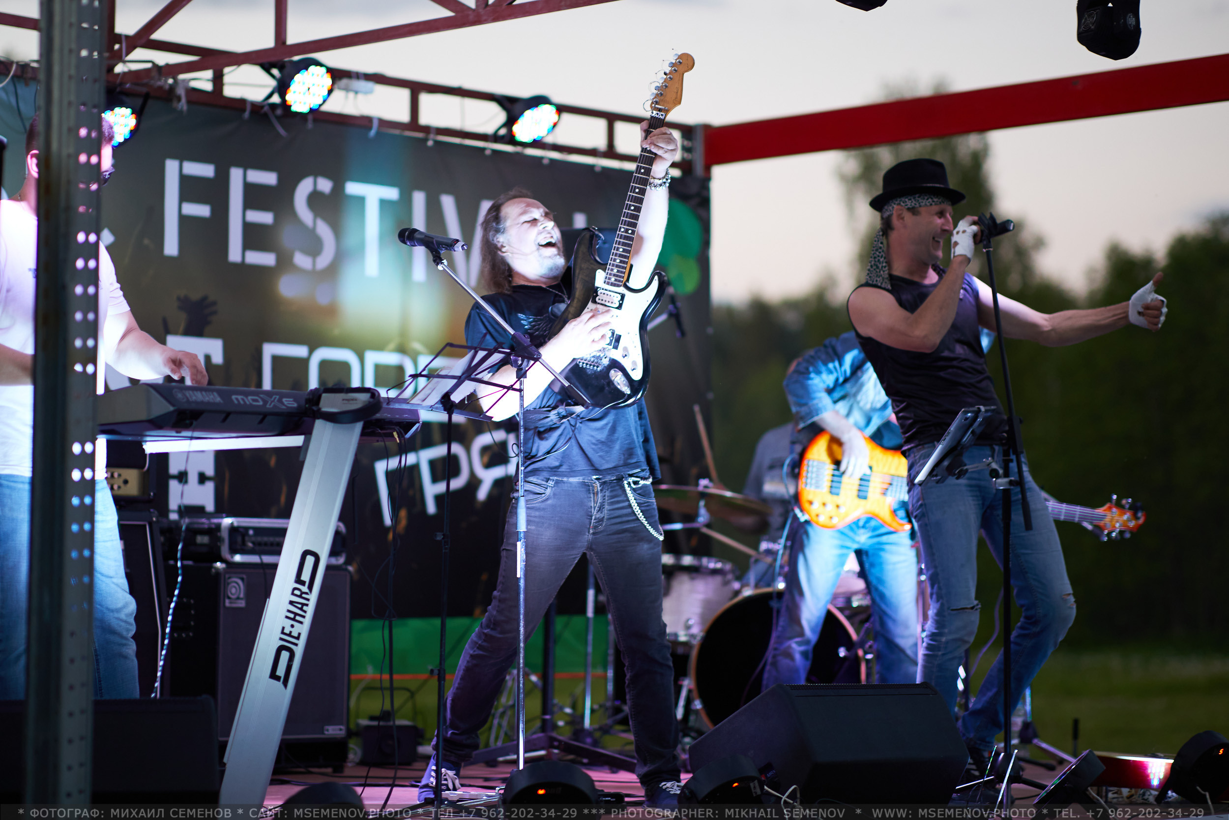 АНОНС фоторепортажа: Музыкальный фестиваль " Поворот на Горе — Грязь». Photographer for business Mikhail Semenov. Aqua photo studio, photo school