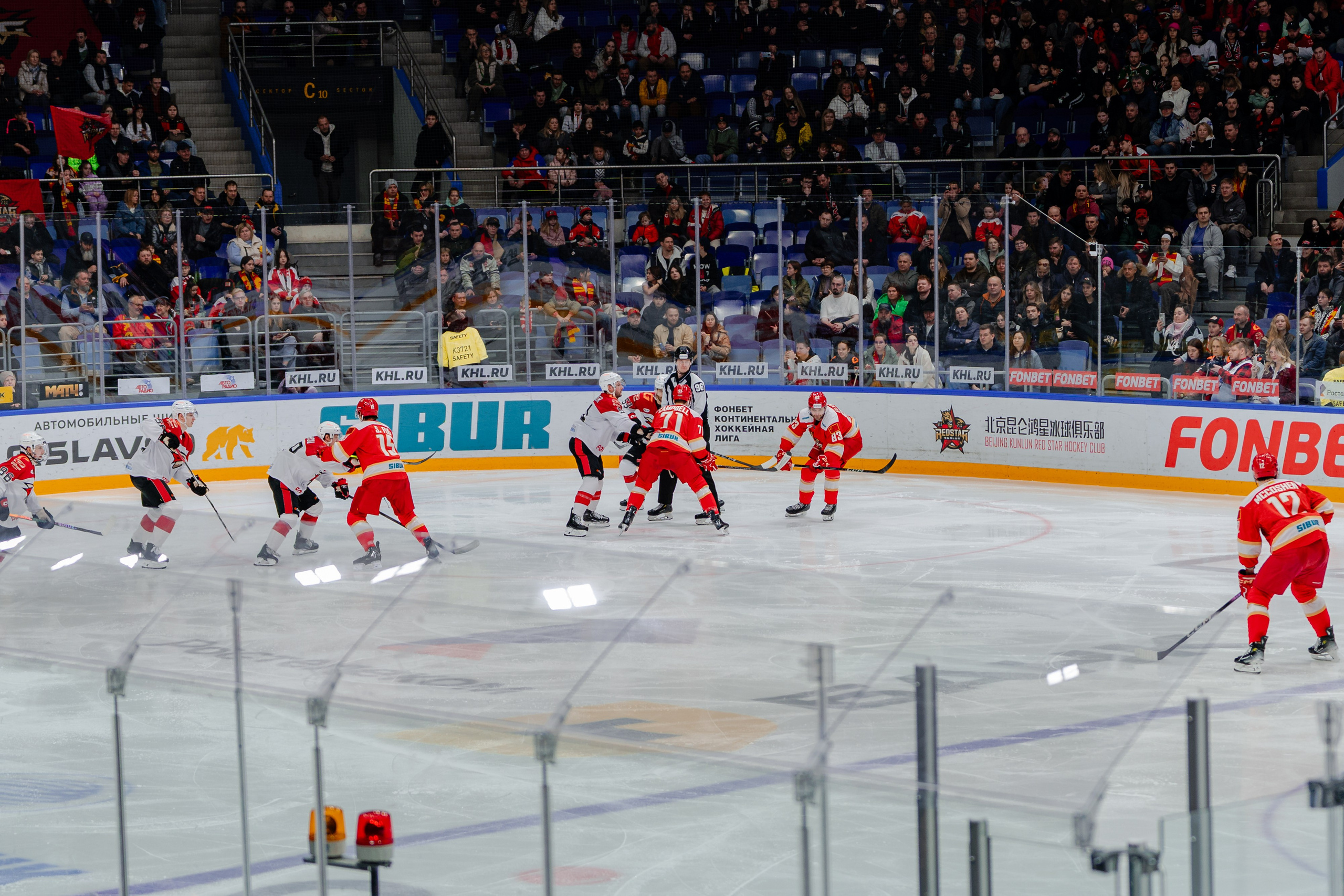 КХЛ КУНЬЛУНЬ РС — АВАНГАРД 22 МАРТА 2025. Репортажный фотограф в Москве Измалков Артем