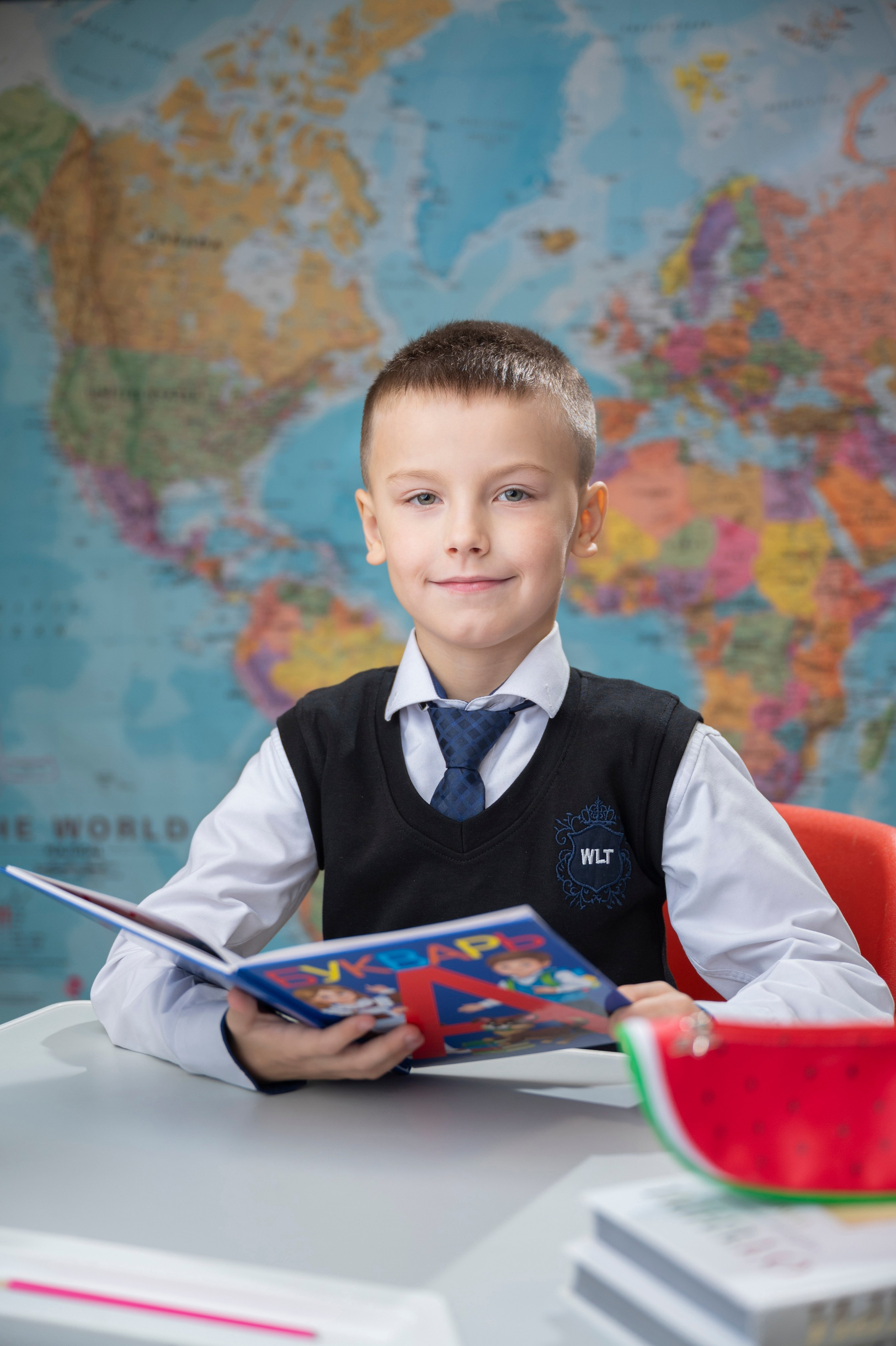 Для первых классов. Современный выпускной альбом