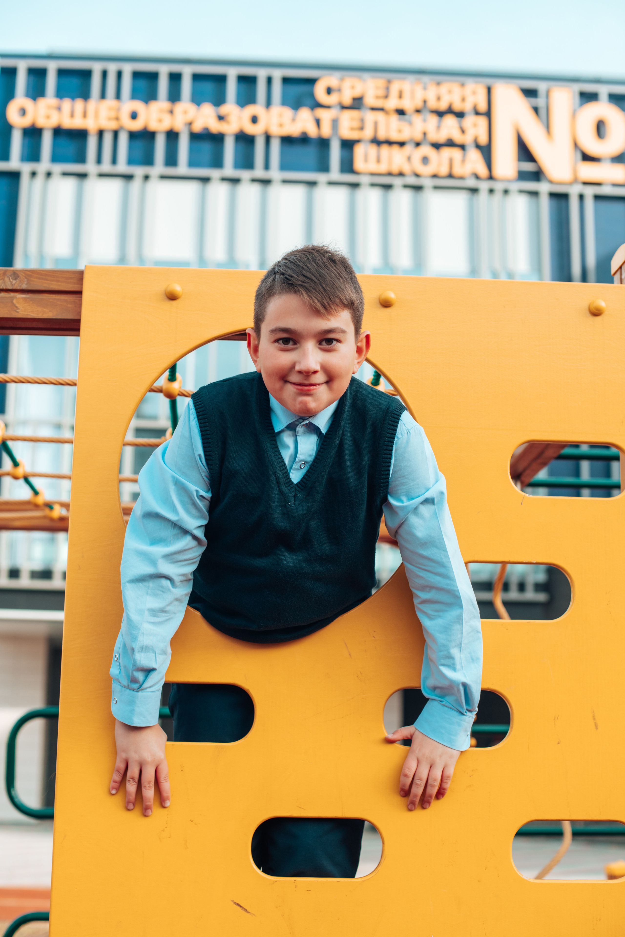 Школьные альбомы. Фотограф Алла Елисеева