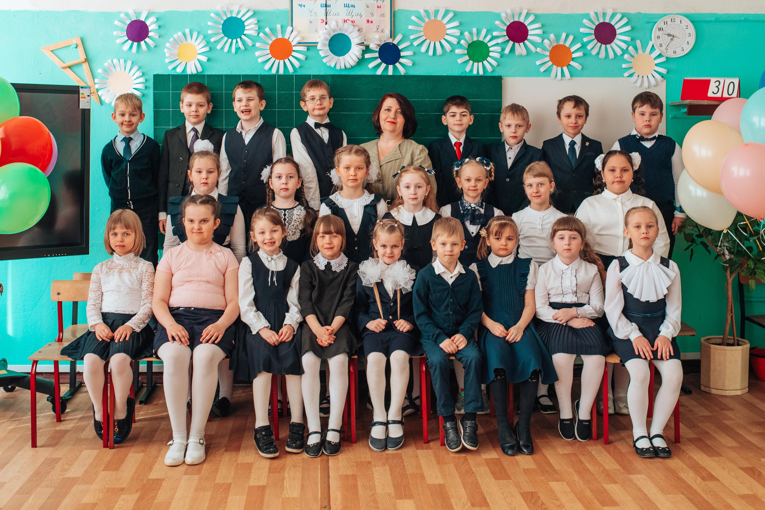 Школьные альбомы. Фотограф Алла Елисеева