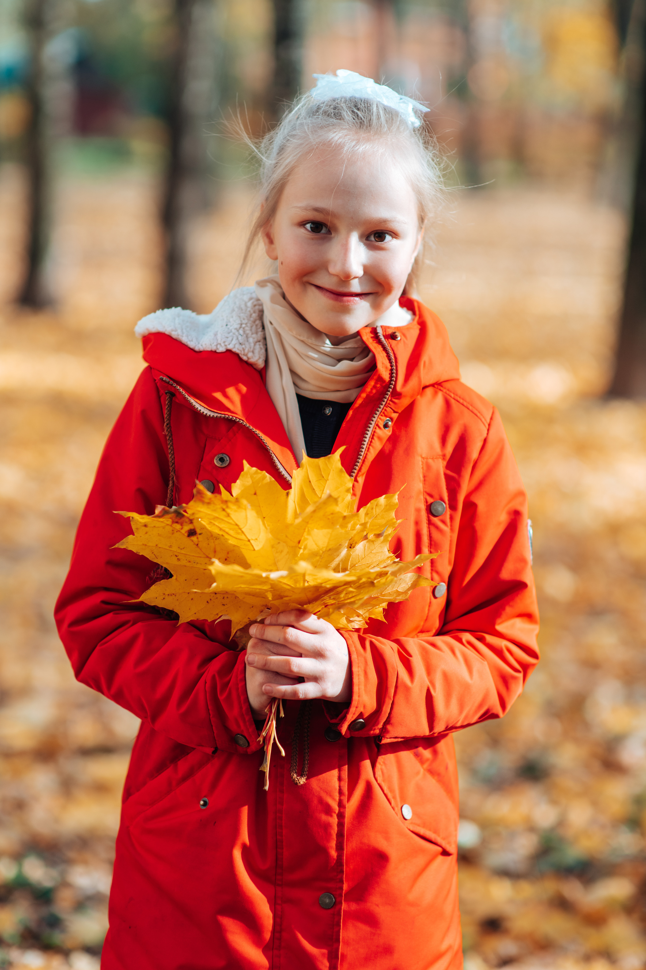 Школьные альбомы. Фотограф Алла Елисеева