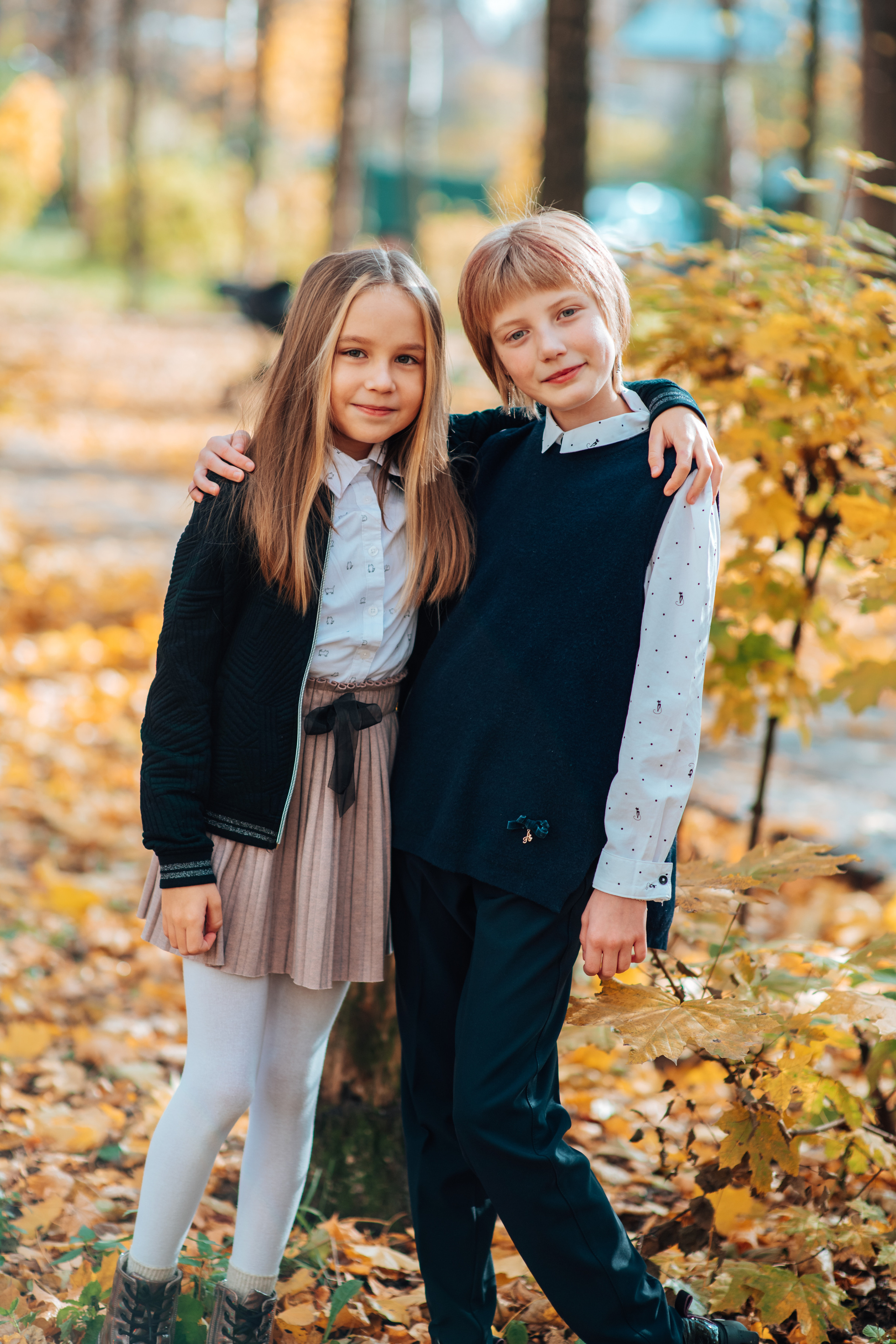 Школьные альбомы. Фотограф Алла Елисеева