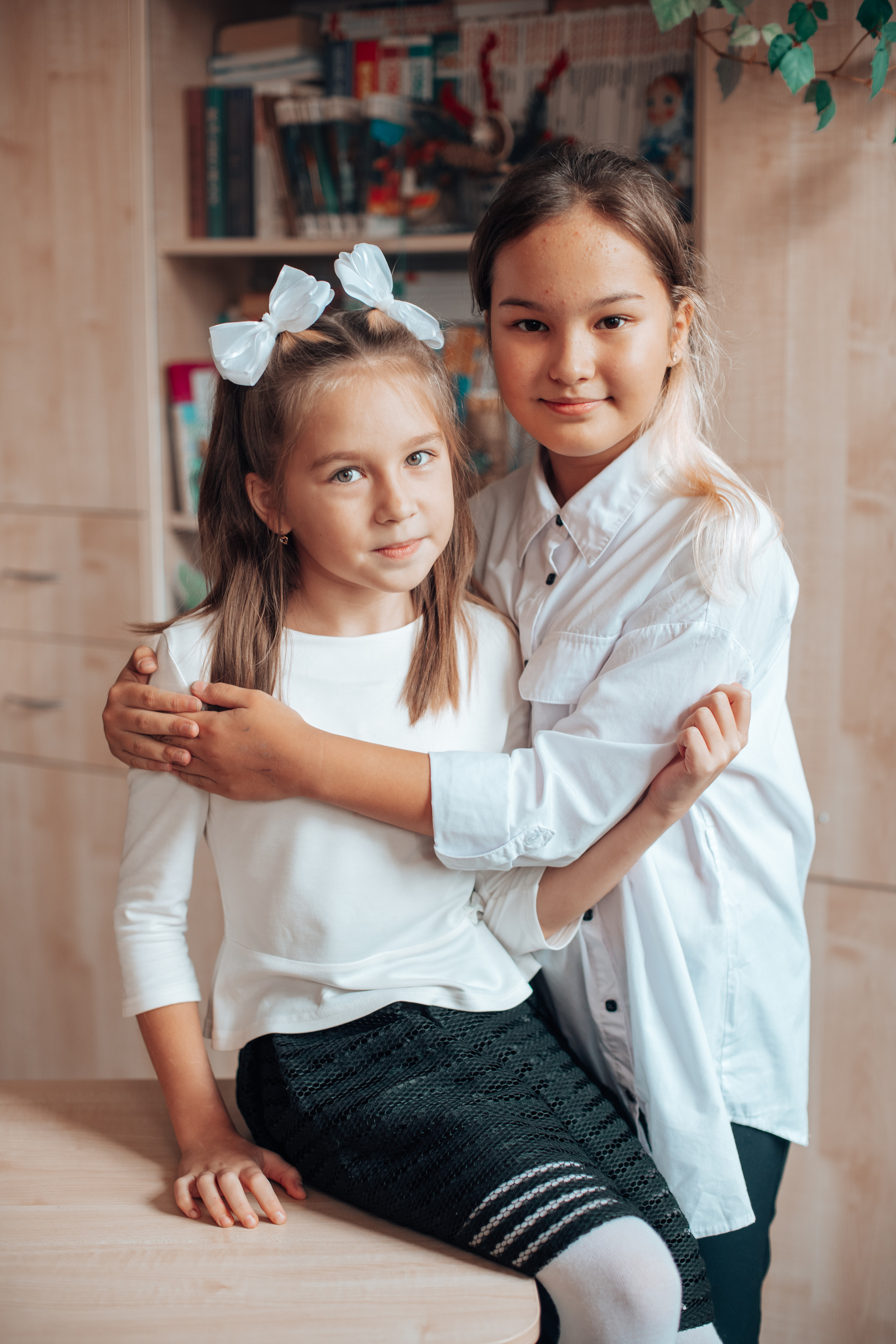 Школьные альбомы. Фотограф Алла Елисеева