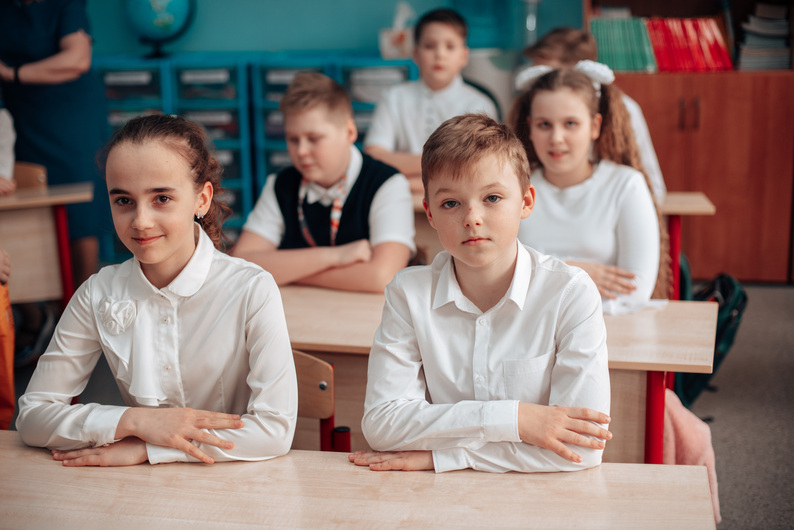 Школьные альбомы. Фотограф Алла Елисеева