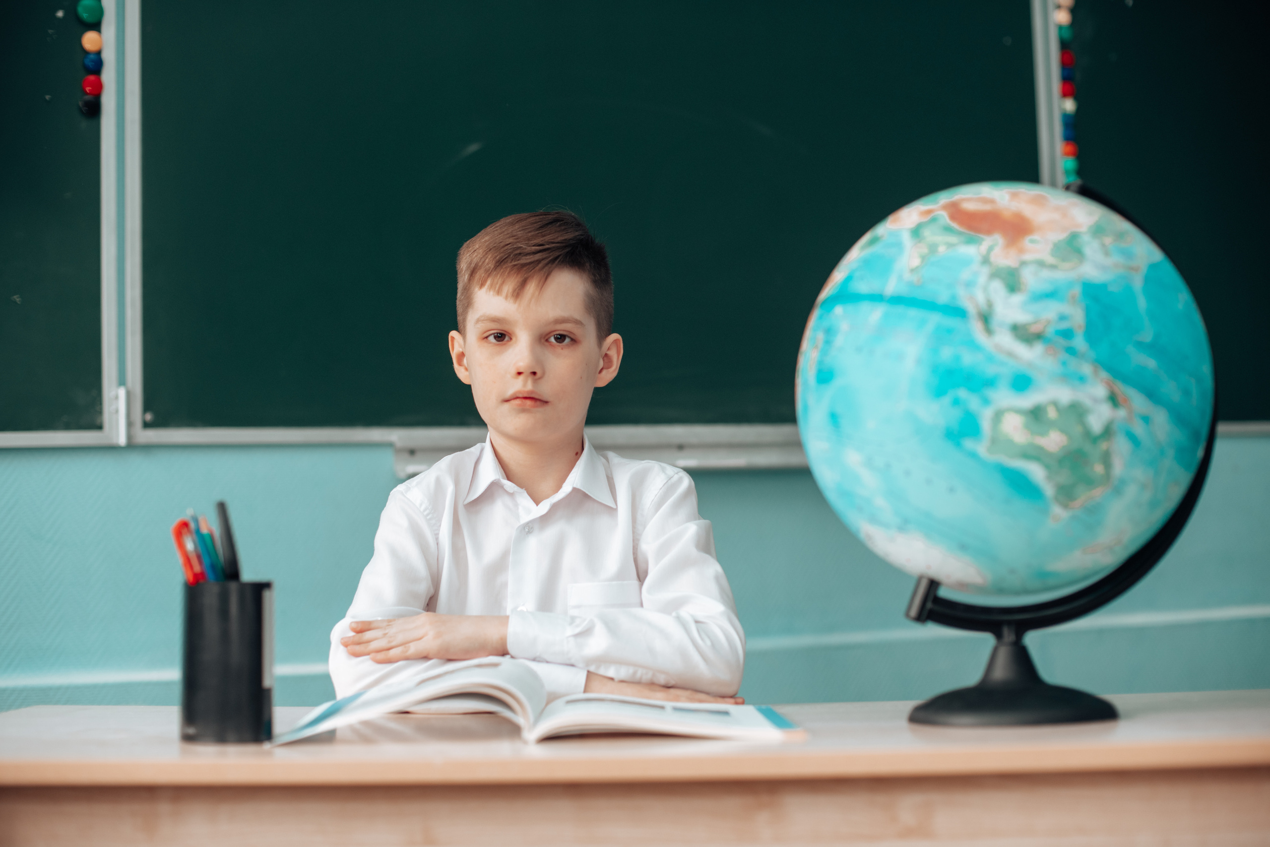 Школьные альбомы. Фотограф Алла Елисеева