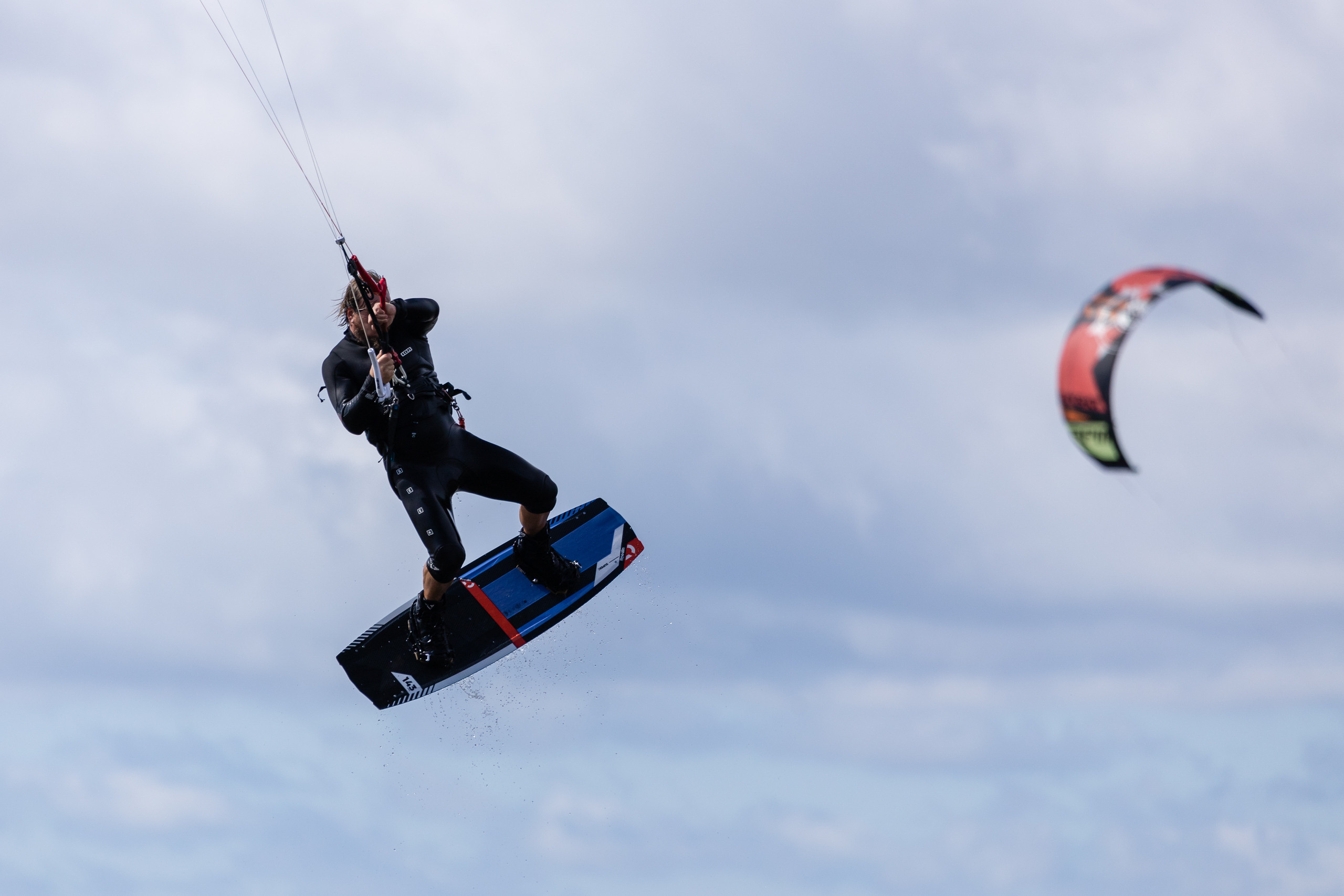 Фотосъемка кайтеров на финском заливе. Фотограф в Санкт-Петербурге — Сергей Петров