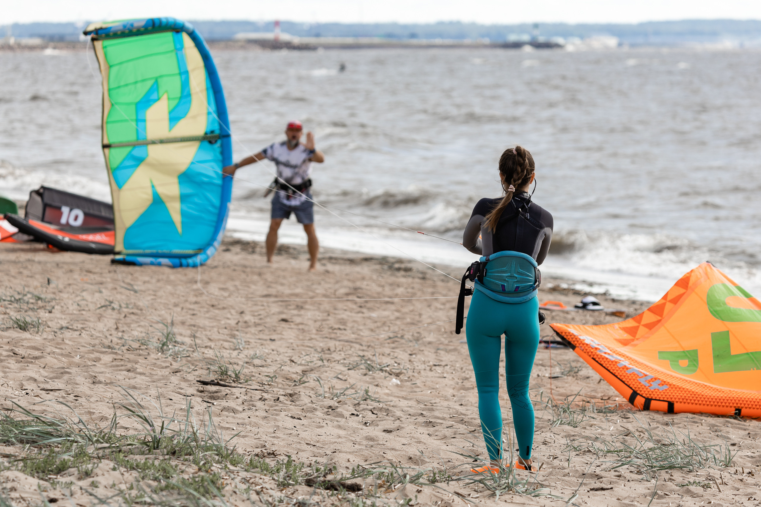 Фотосъемка кайтеров на финском заливе. Фотограф в Санкт-Петербурге — Сергей Петров