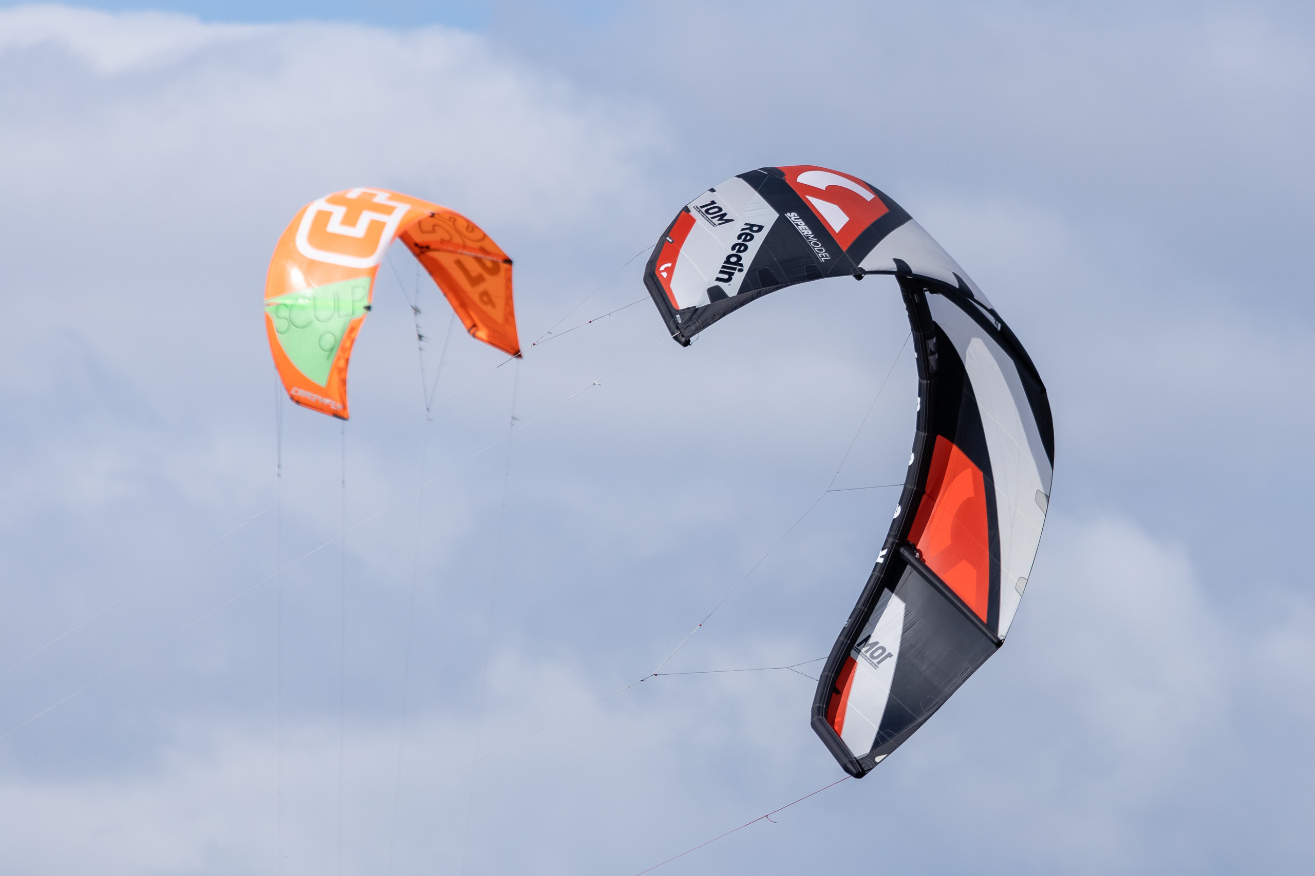 Фотосъемка кайтеров на финском заливе. Фотограф в Санкт-Петербурге — Сергей Петров