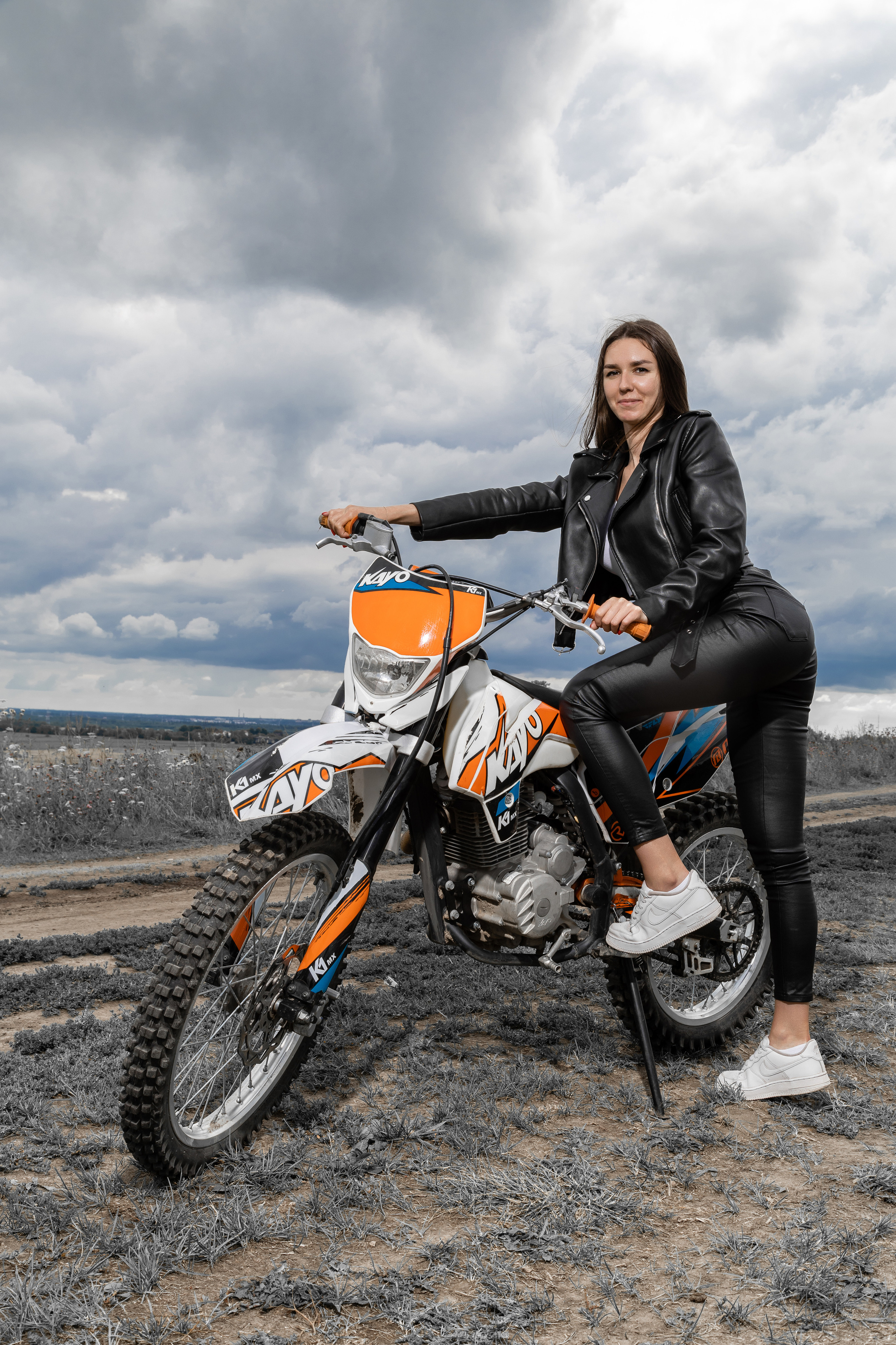 Съемка с мотоциклом эндуро в Санкт-Петербурге