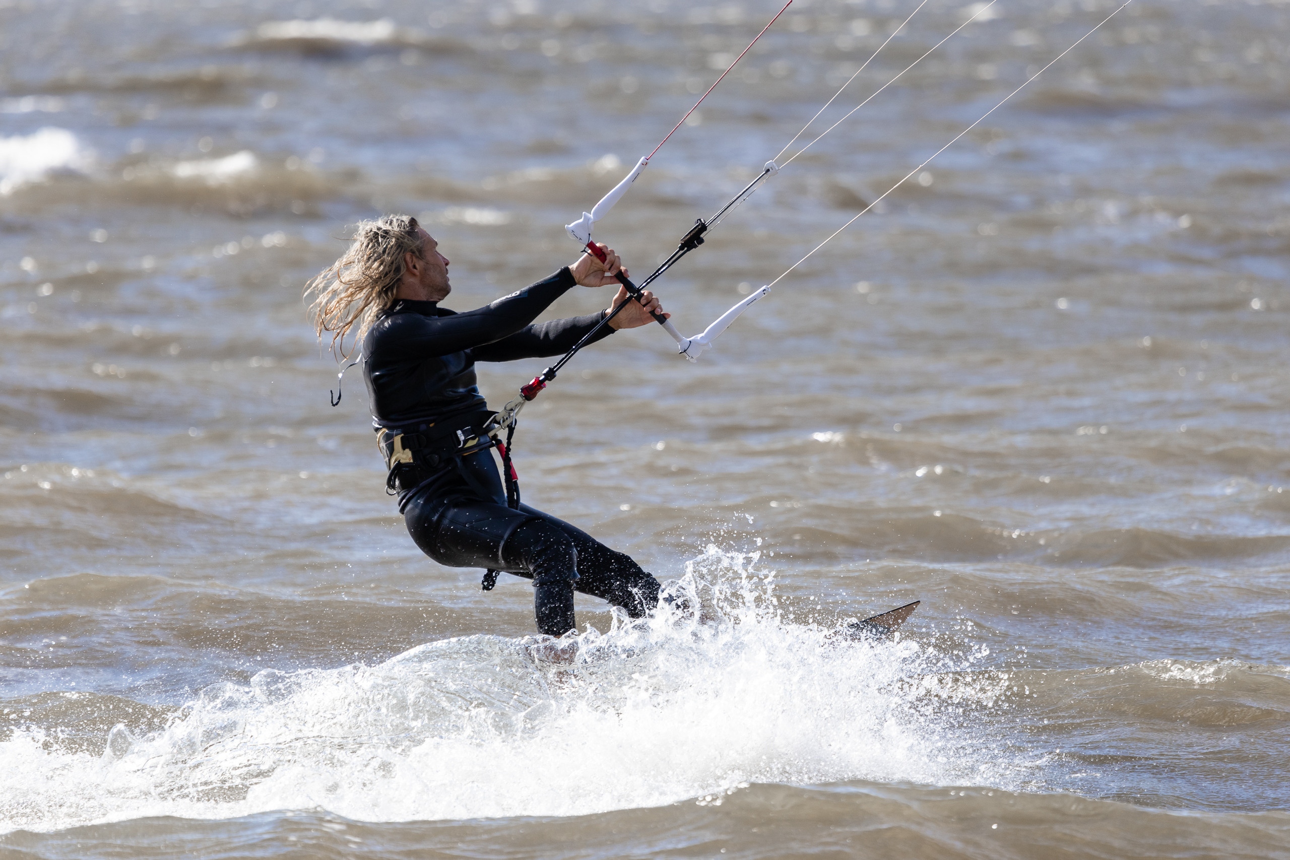 Фотосъемка кайтеров на финском заливе. Фотограф в Санкт-Петербурге — Сергей Петров