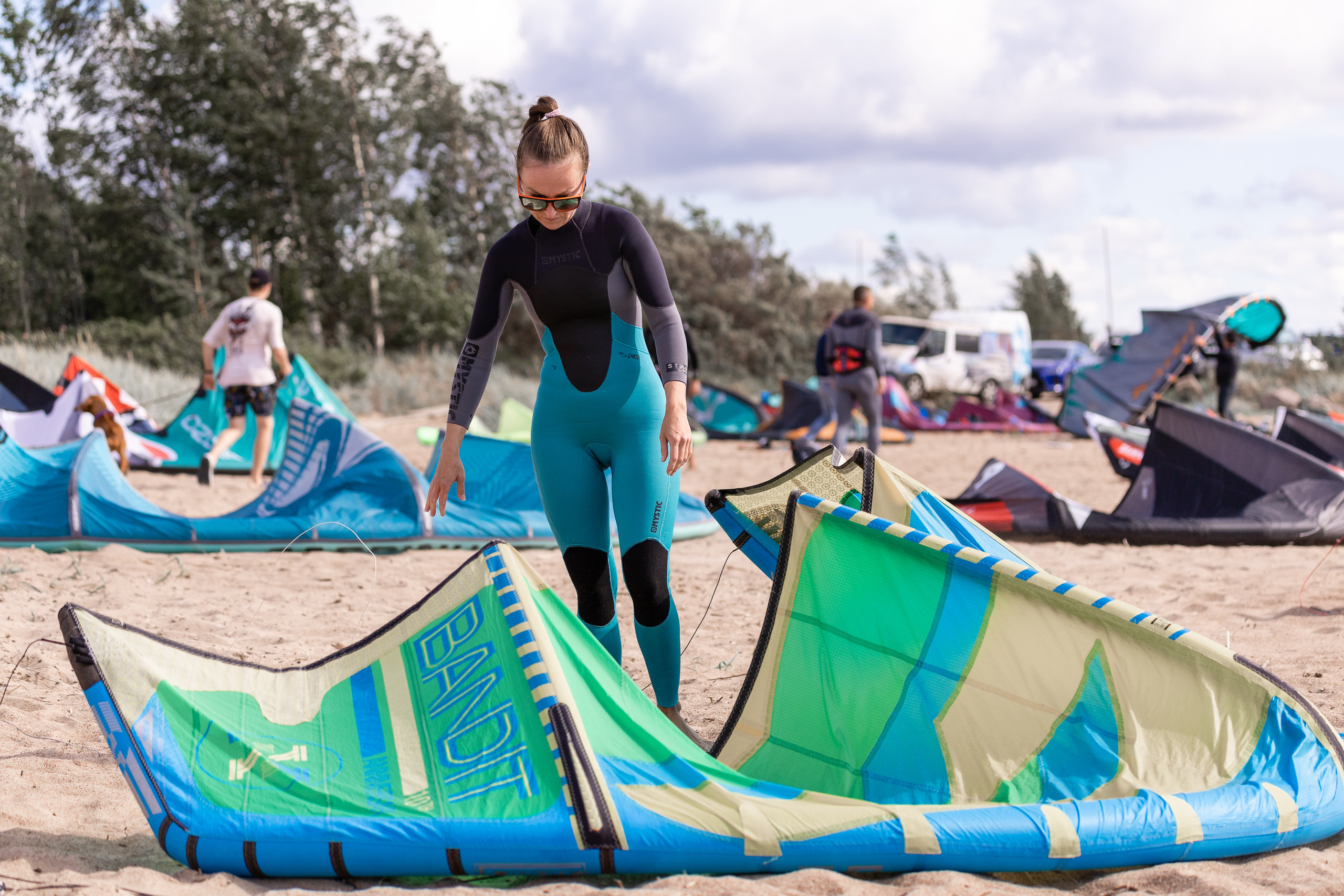 Фотосъемка кайтеров на финском заливе. Фотограф в Санкт-Петербурге — Сергей Петров