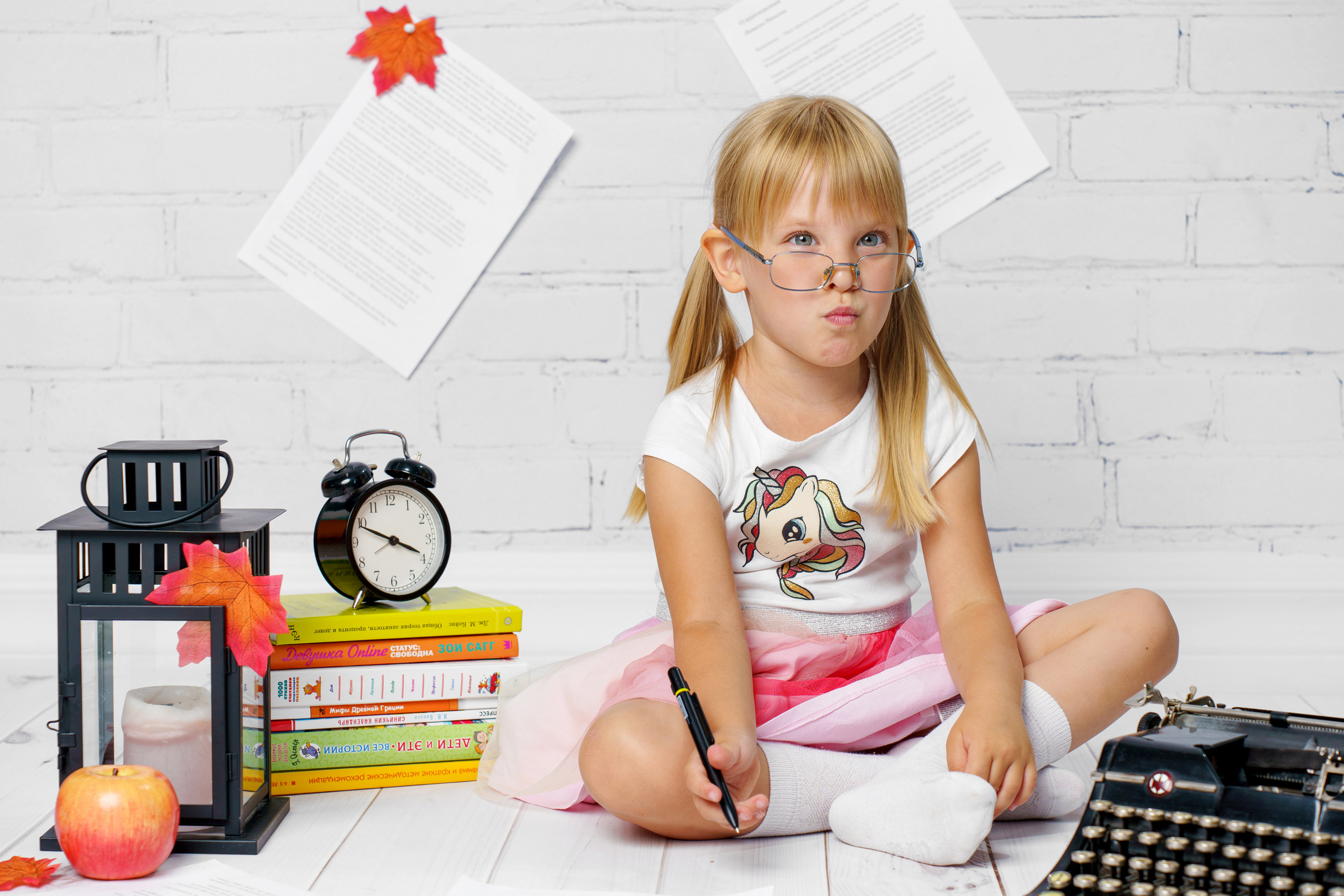 Осенняя сюжетная фотосессия для садика «Вдохновение». Фотостудия «Стрекоза»