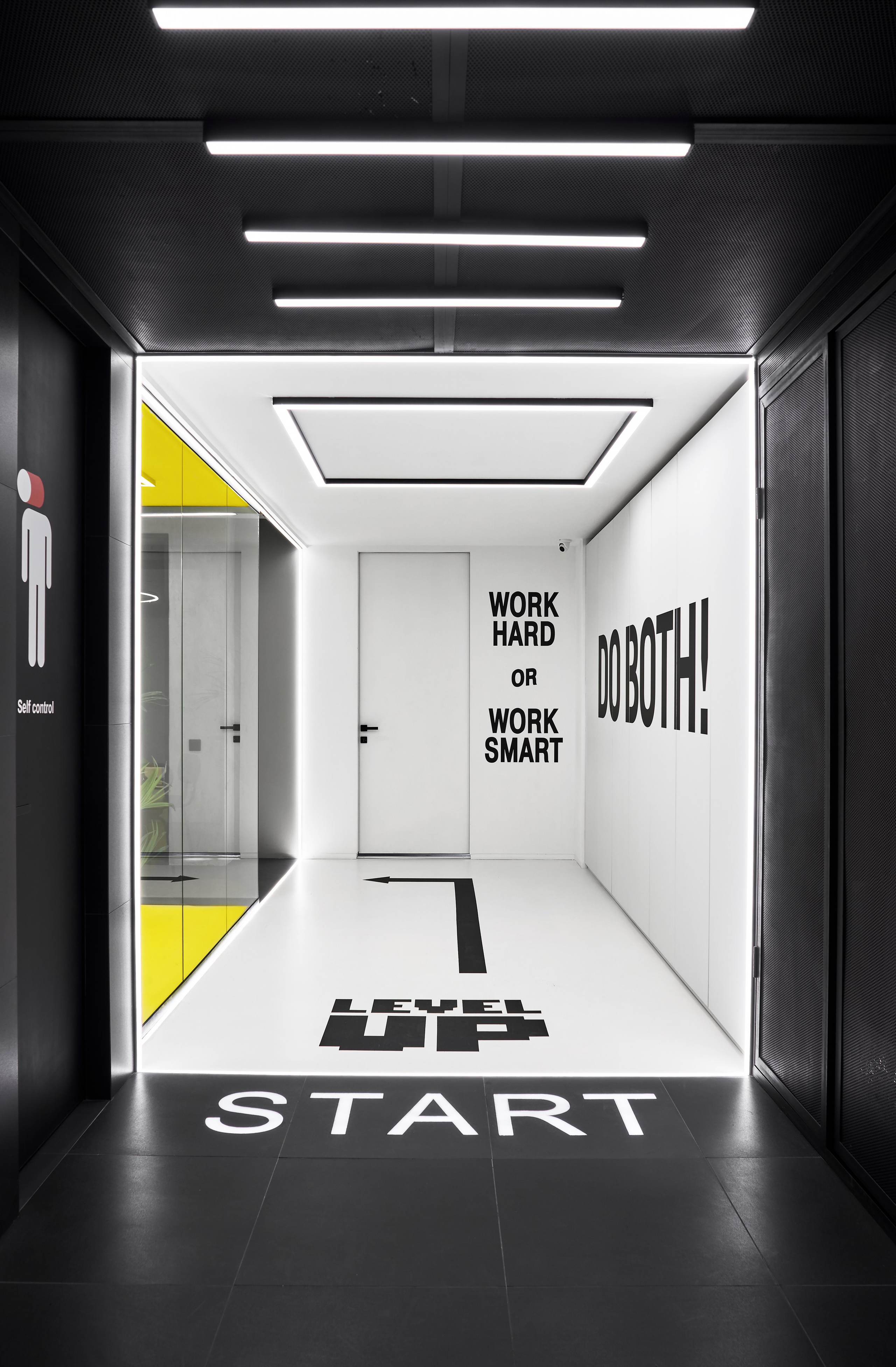 Work Hard!. Andre Semenov — Interior & Real Estate Photographer
