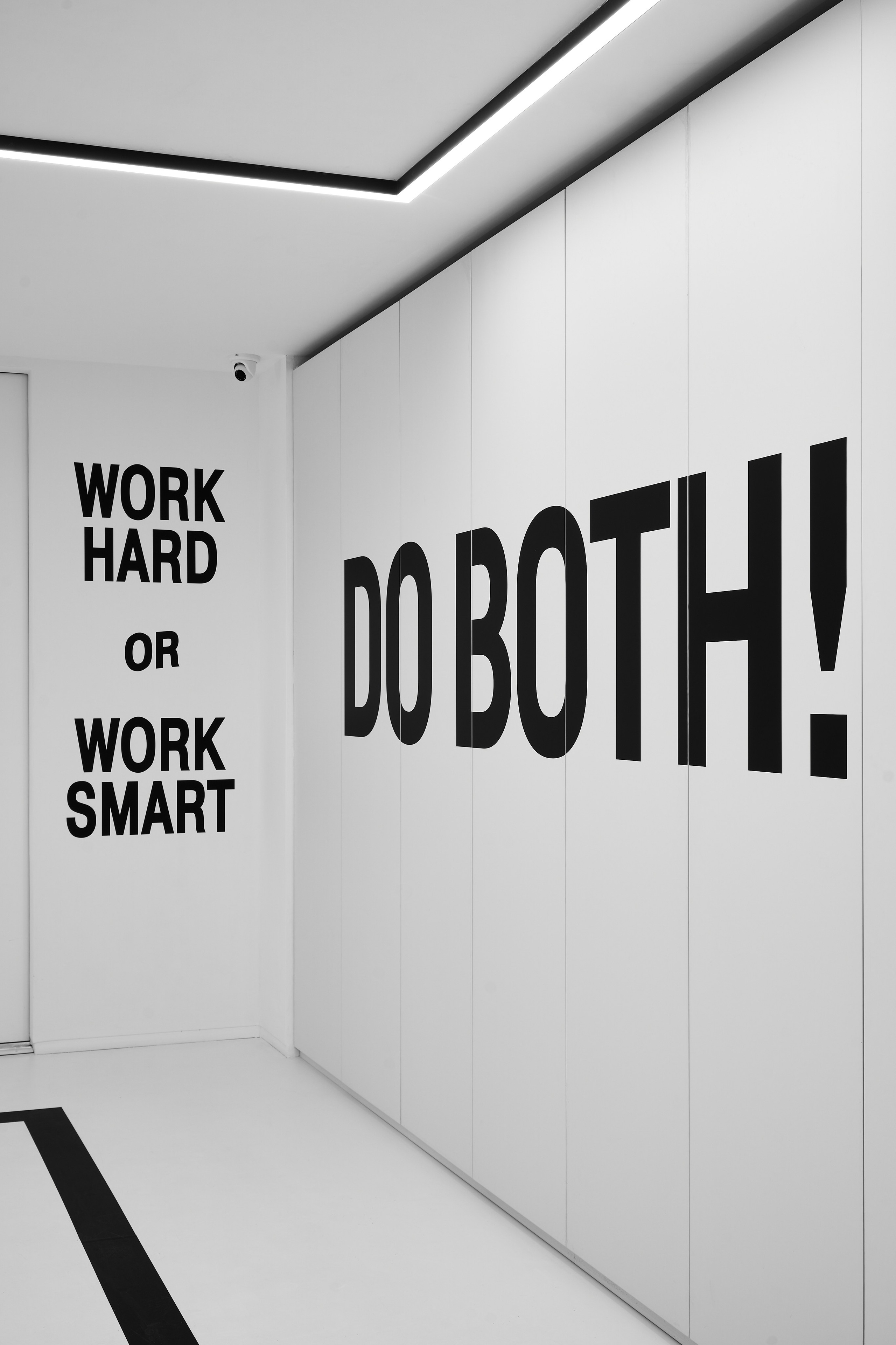 Work Hard!. Andre Semenov — Interior & Real Estate Photographer