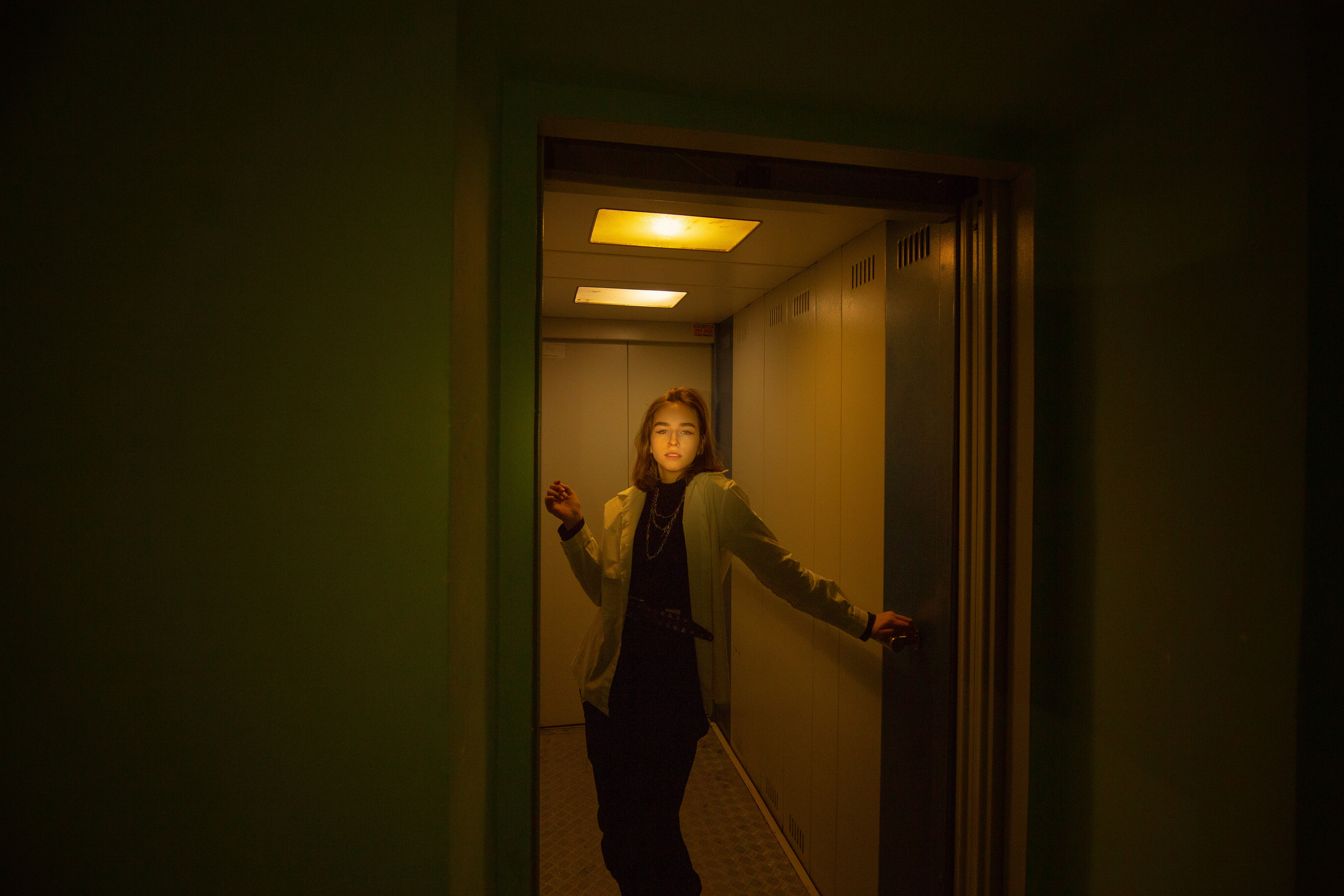 Портрет женский. Портретная фотосессия. Фотопортрет. Студийный портрет. Семейный и детский фотограф в Омске Светлана Каритун