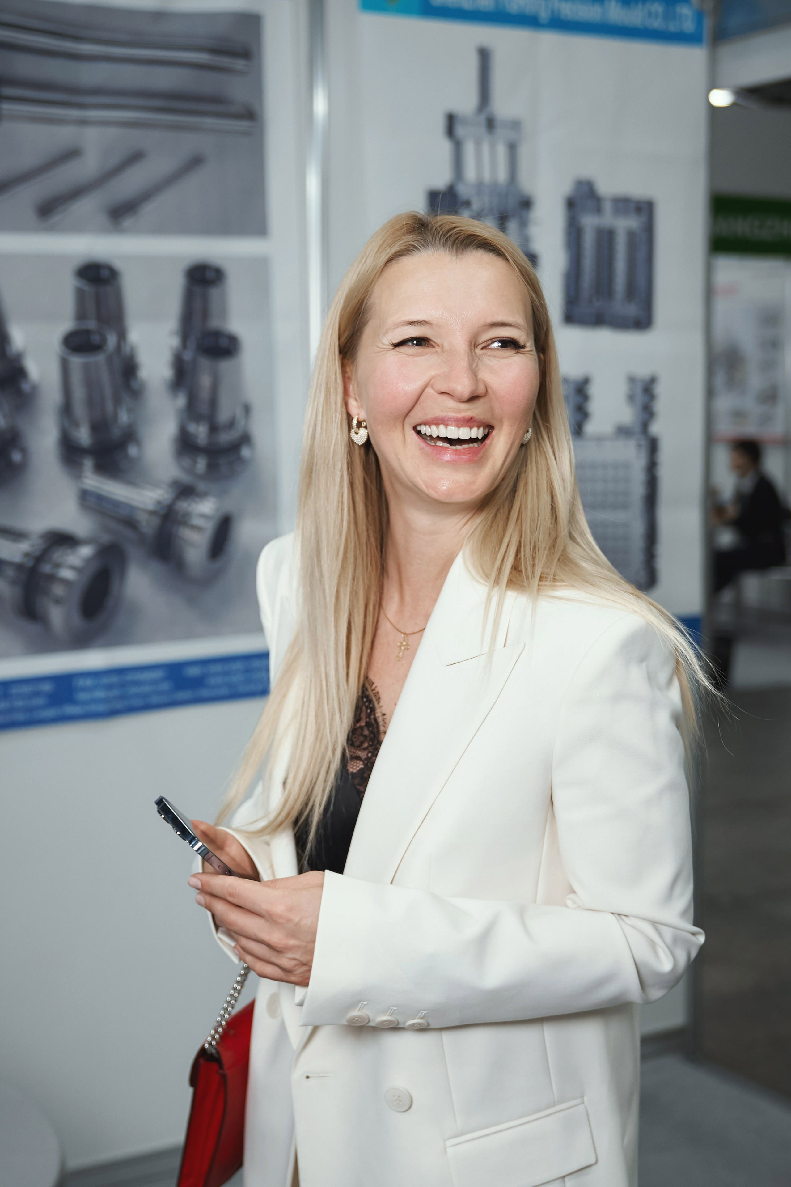 Репортаж с выставки пресс-форм и штампов Rosmould 2025. Фотограф Евгений Опарин