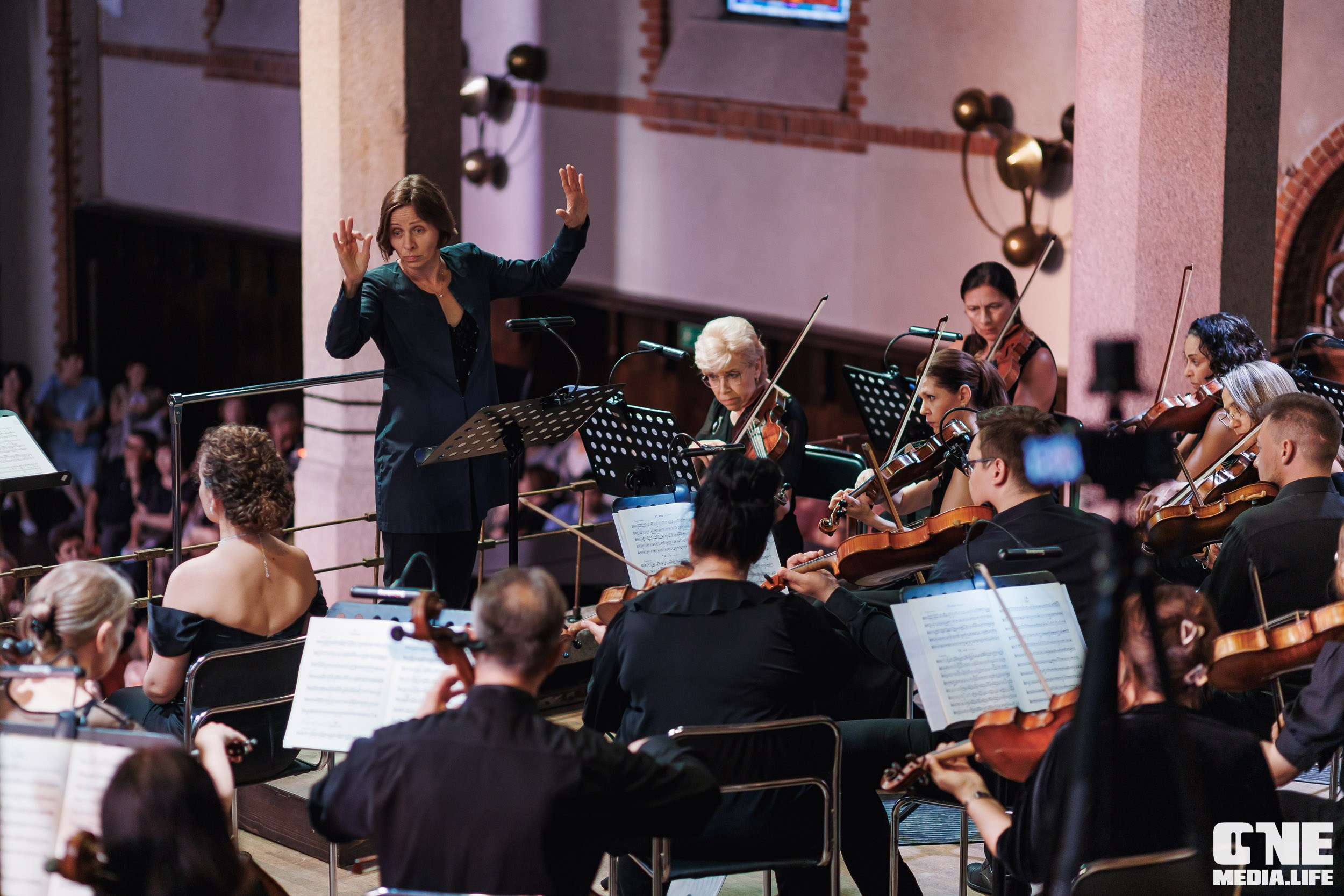 Фоторепортаж из Калининградской филармонии. One Media Life: фоторепортажи, фотоотчеты с мероприятий и заведений