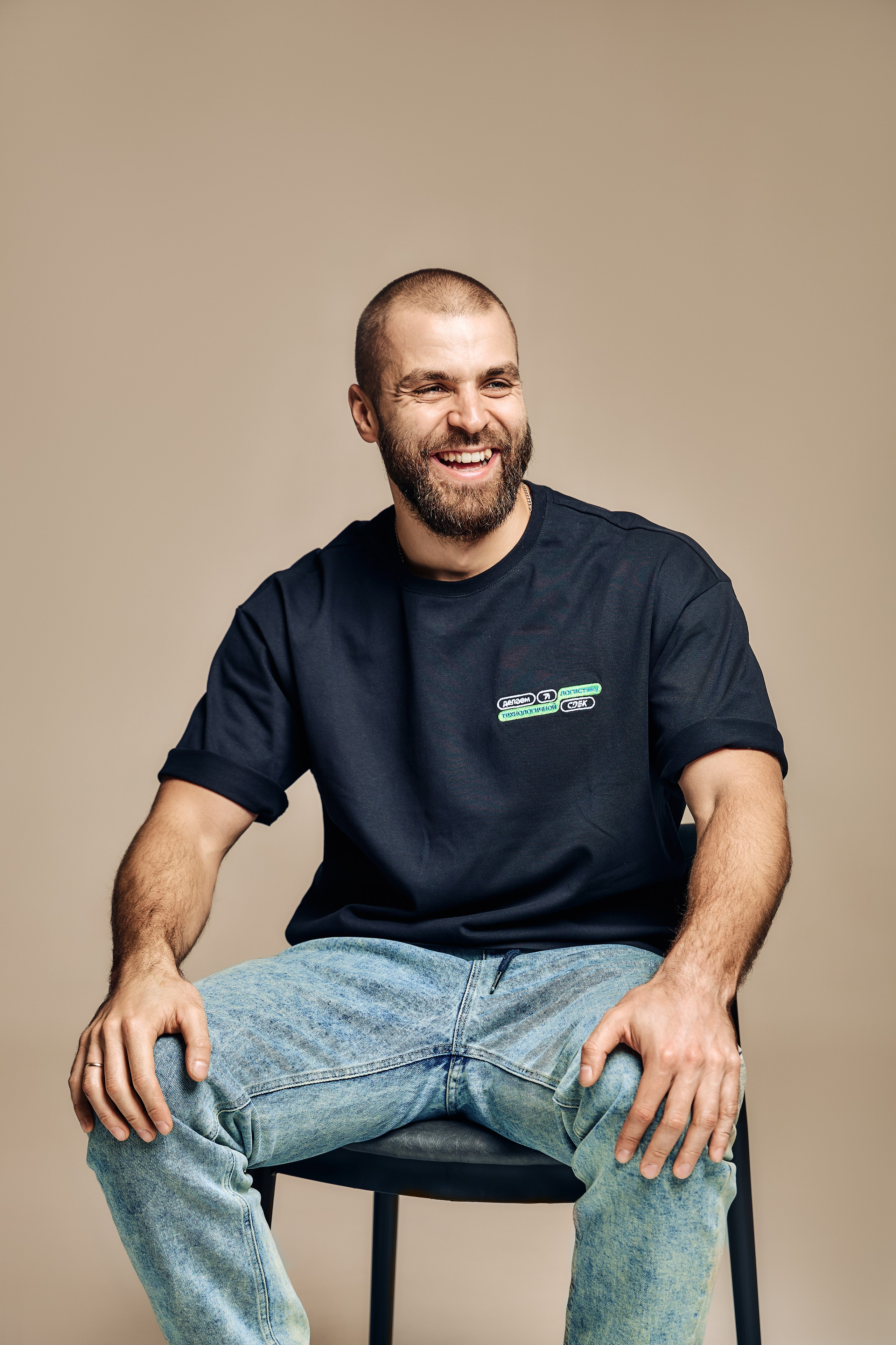 Фотосъёмка сотрудников СДЭК: как показать настоящих людей за работой. Валентина Похомова — профессиональный фотограф в Екатеринбурге