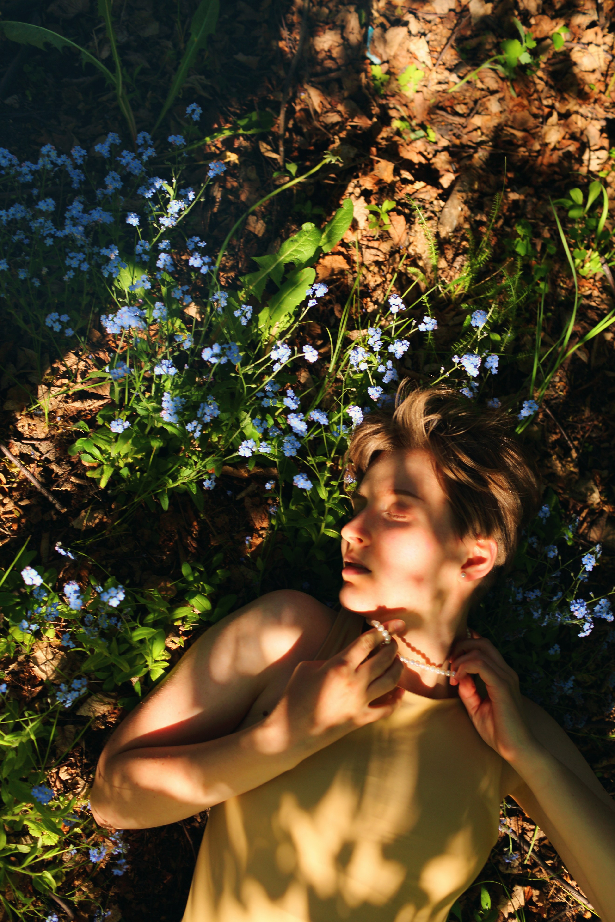 Девушка с незабудками весной. Свадебный и репортажный фотограф в Ярославле и Санкт-Петербурге Роман Микрюков