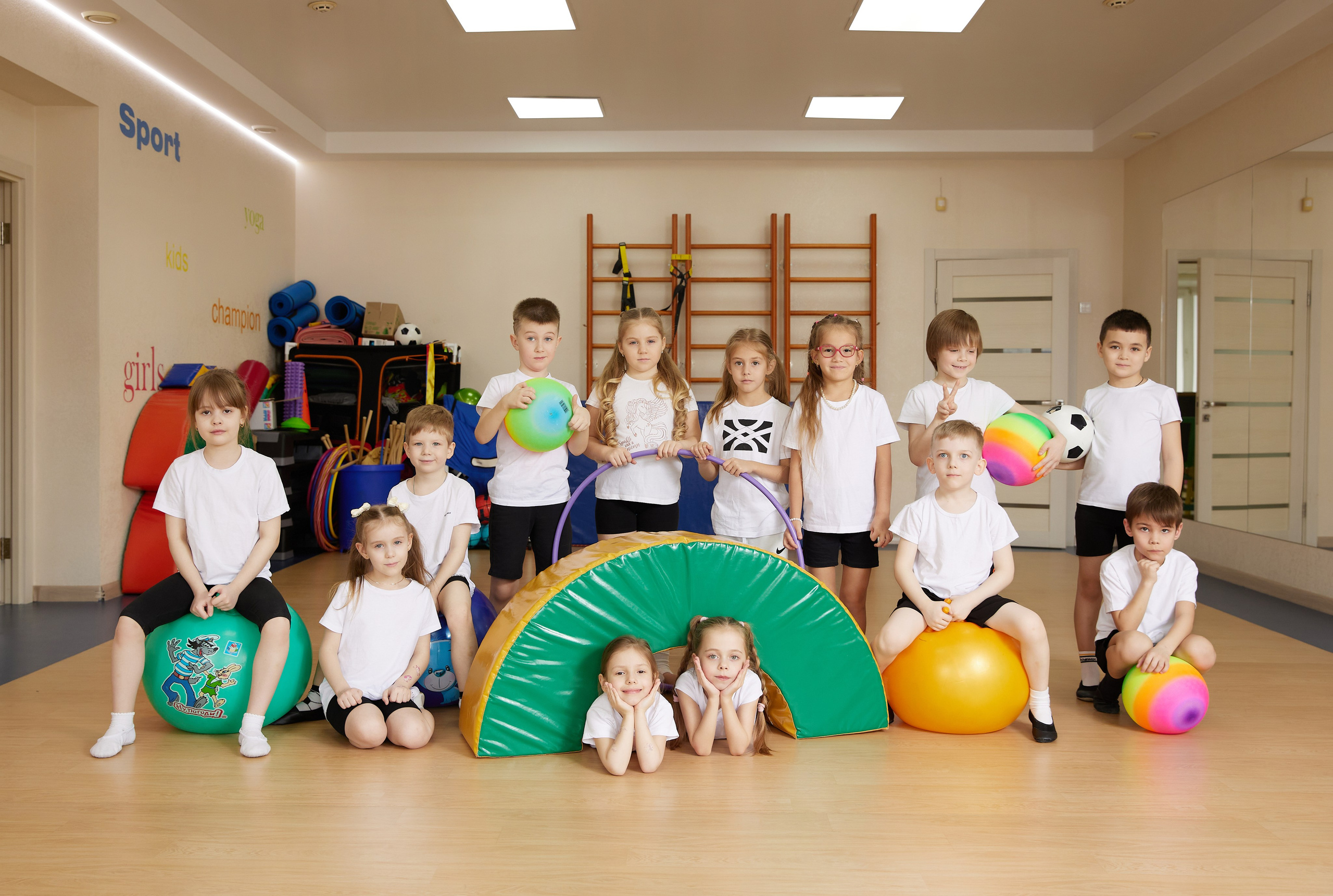 Выпускные альбомы для детского сада. Выпускные альбомы в Томске. Фотограф Сергей Стёпин