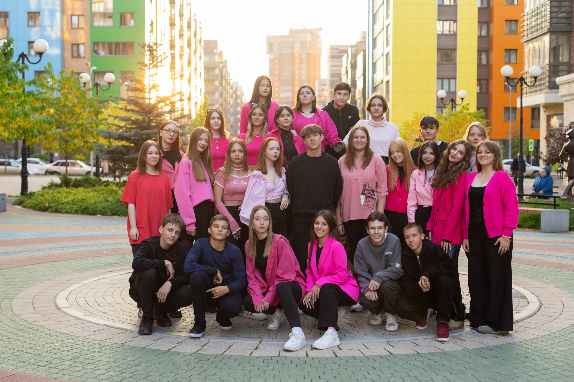 Идеи для школьной фотосессии осенью: 9 и 11 класс. СИГМА | Студия выпускных альбомов Красноярск