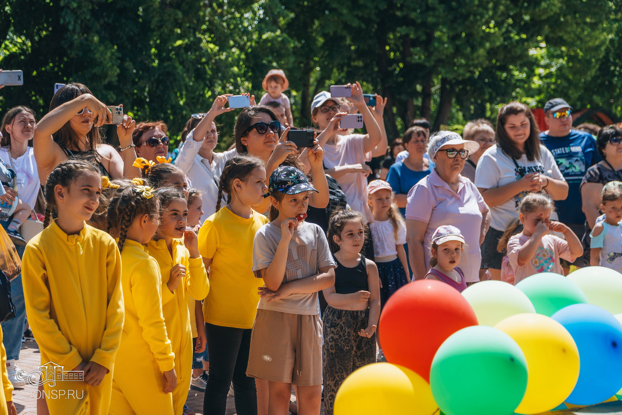 Должны смеяться дети. Новотитаровский Дом культуры