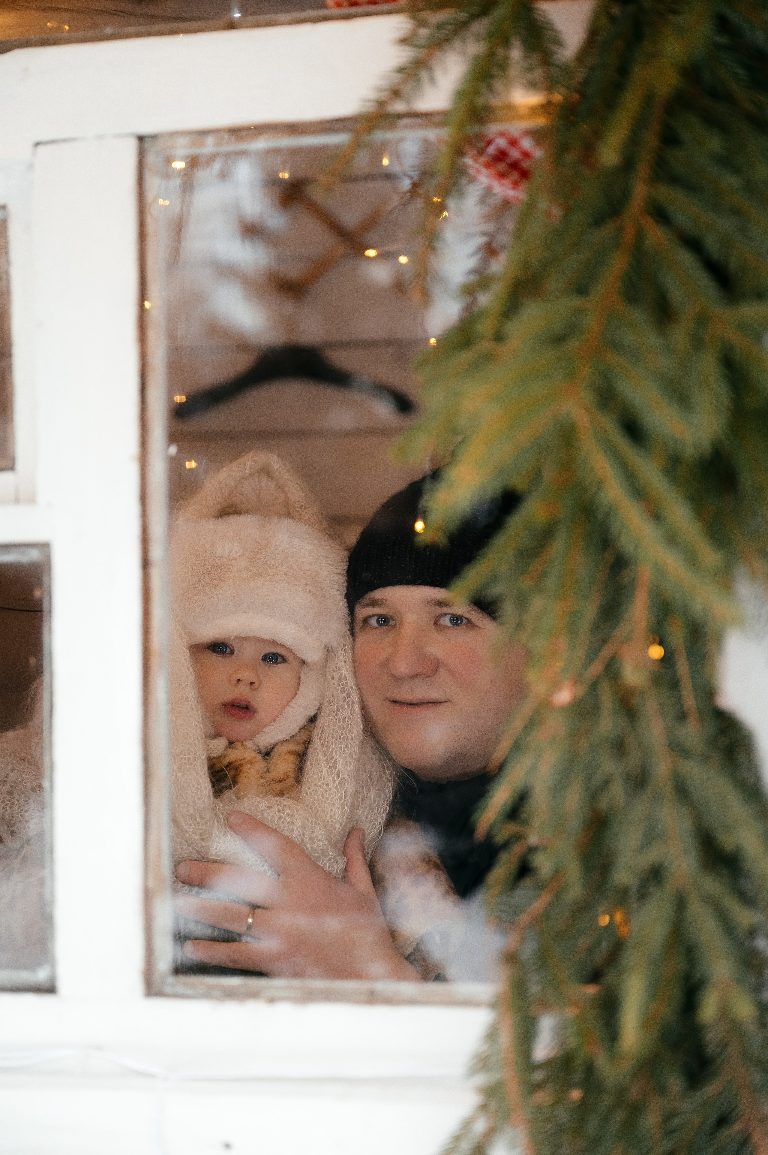 Семейная фотосессия в Домике Элли на новый год. Свадебный и семейный фотограф Виктория Носачёва. Щелково, Москва и МО
